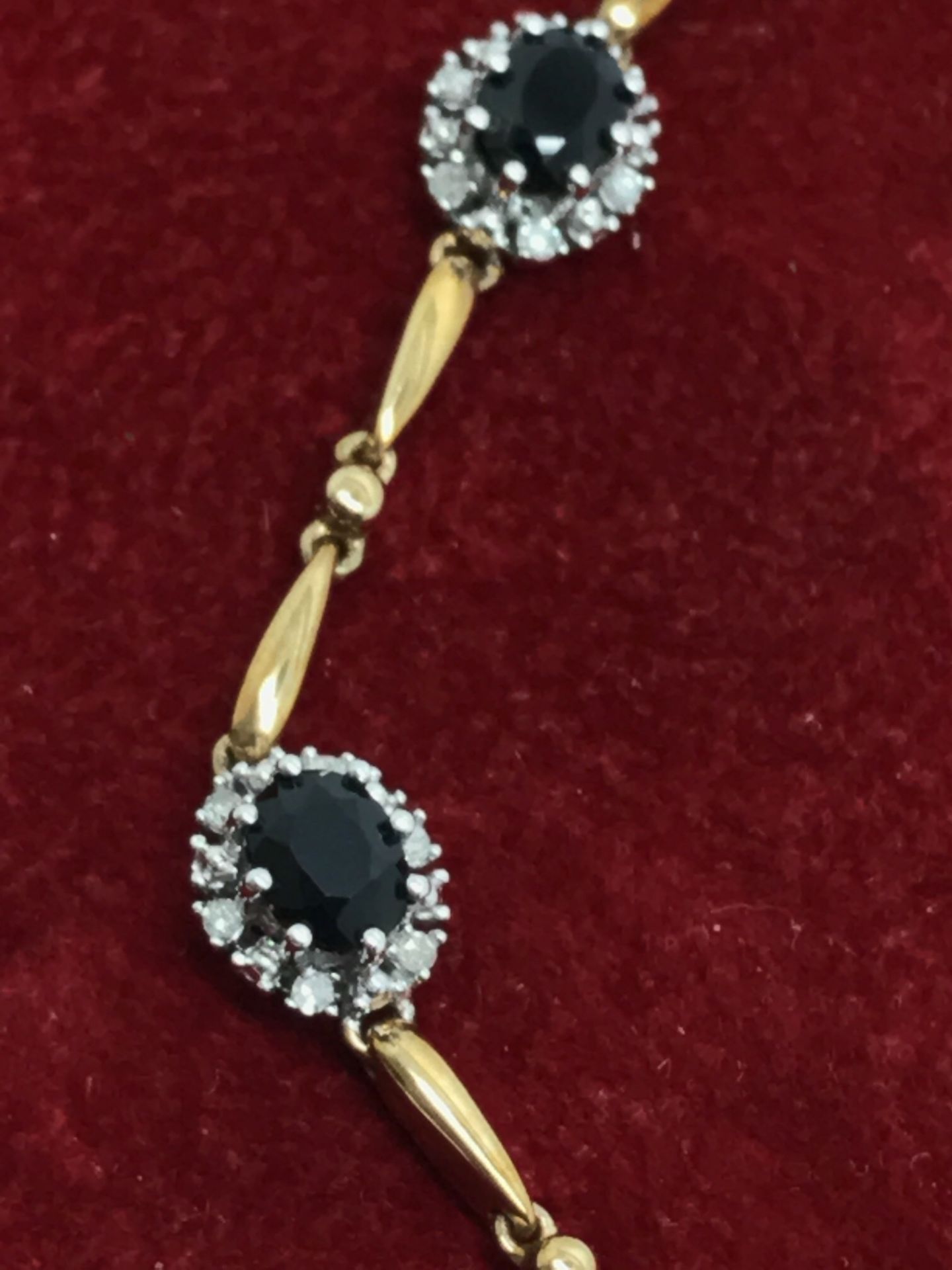 9ct GOLD SAPPHIRE & DIAMOND BRACELET - Image 2 of 6