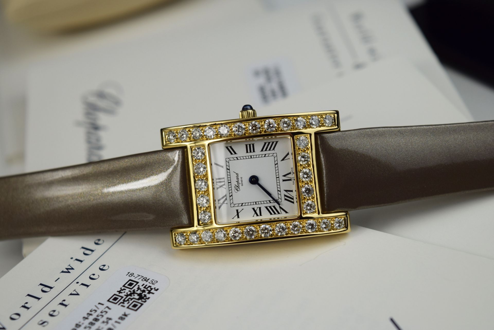 *Chopard - Diamond 'H' / Your Hour - 18k Gold - **Diamond Encrusted** - Image 5 of 9