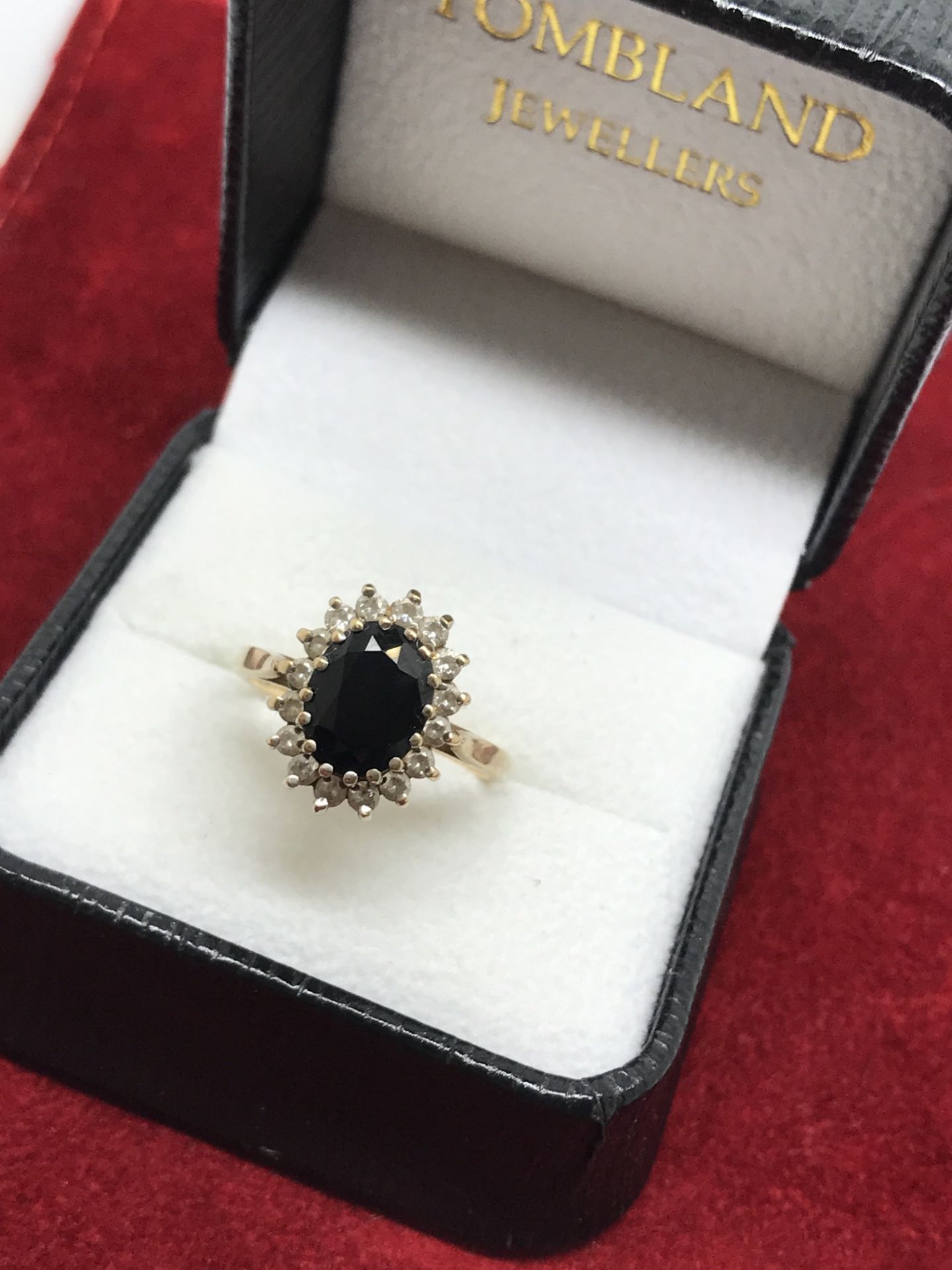 9ct BLACK/BLUE & WHITE STONE RING