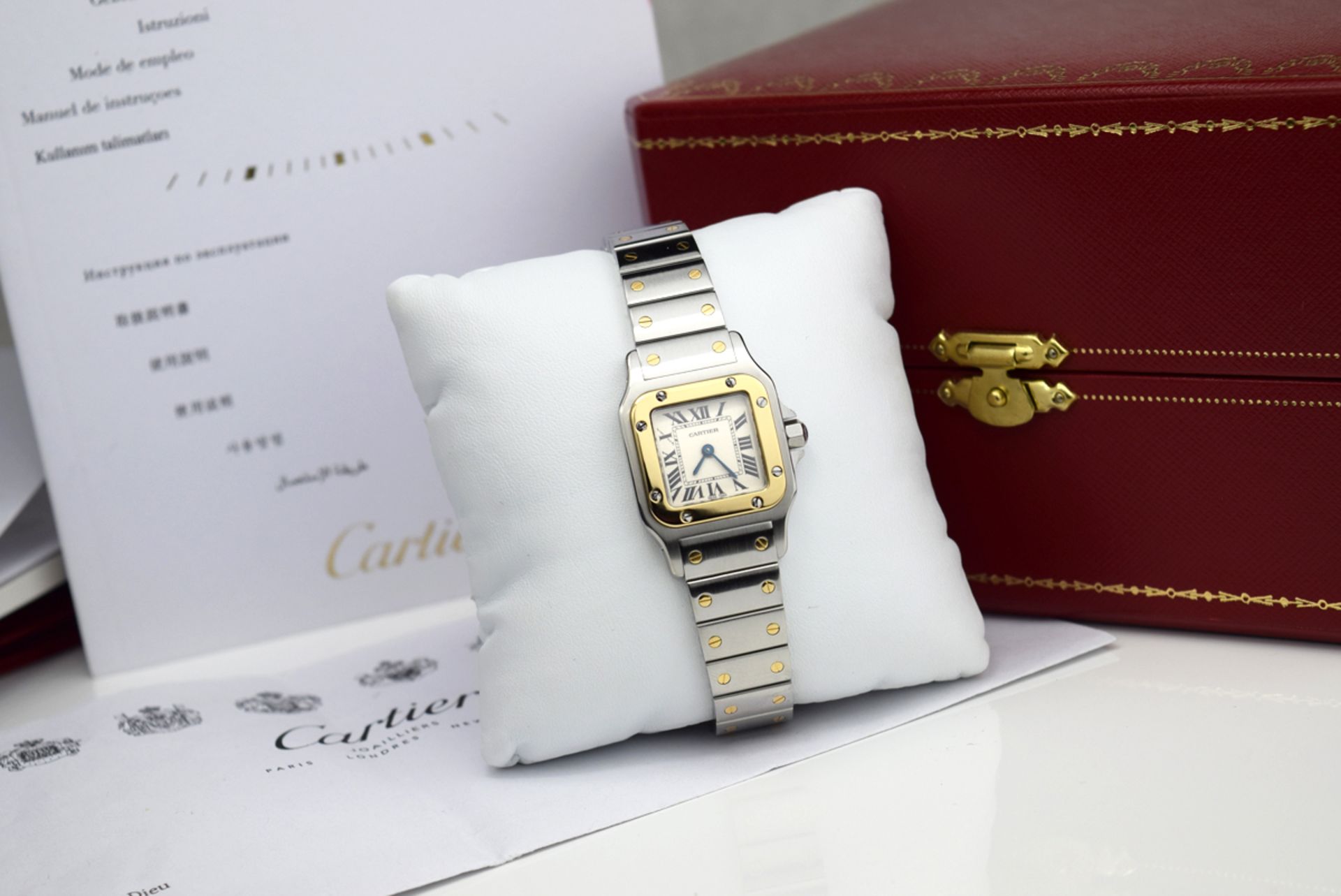 2010' - CARTIER SANTOS GALBEE - (W20012C4) - 18K GOLD AND STEEL - Image 9 of 9
