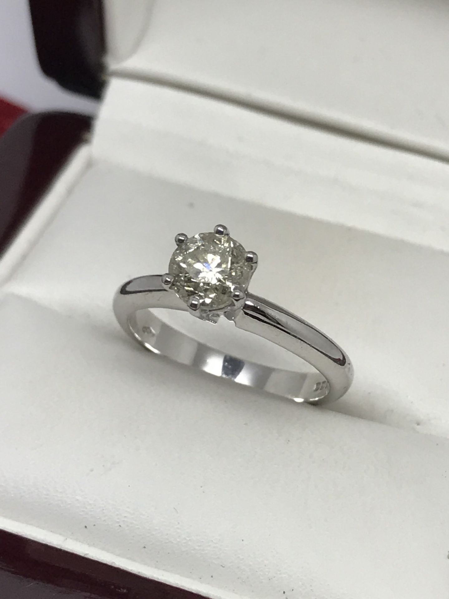 18ct WHITE GOLD 0.75ct DIAMOND SOLITAIRE RING