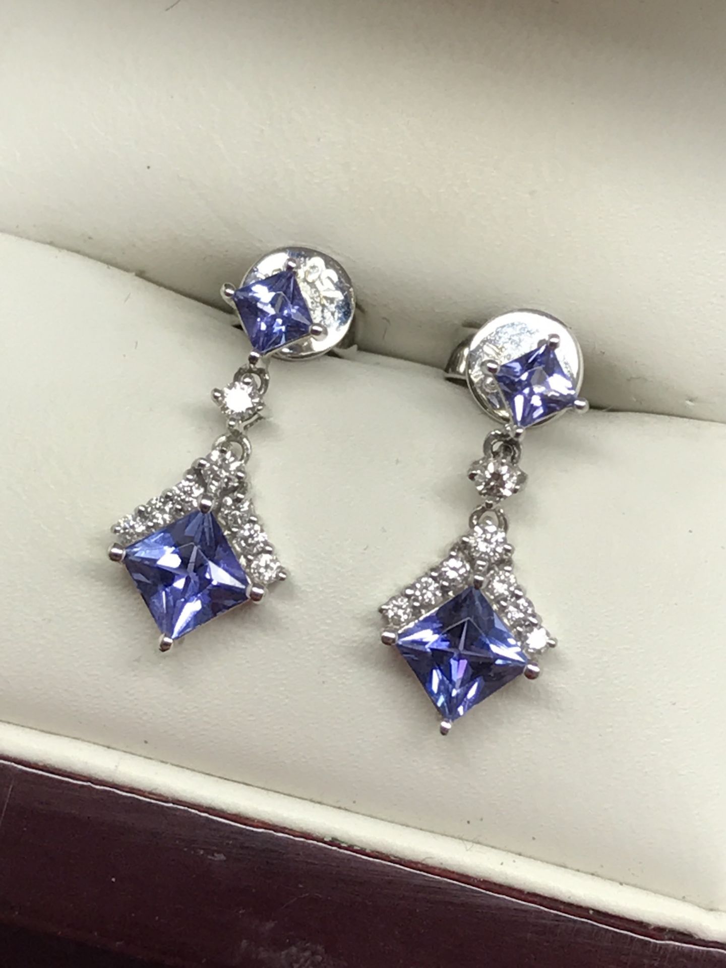 FINE 18ct GOLD TANZANITE & DIAMOND EARRINGS