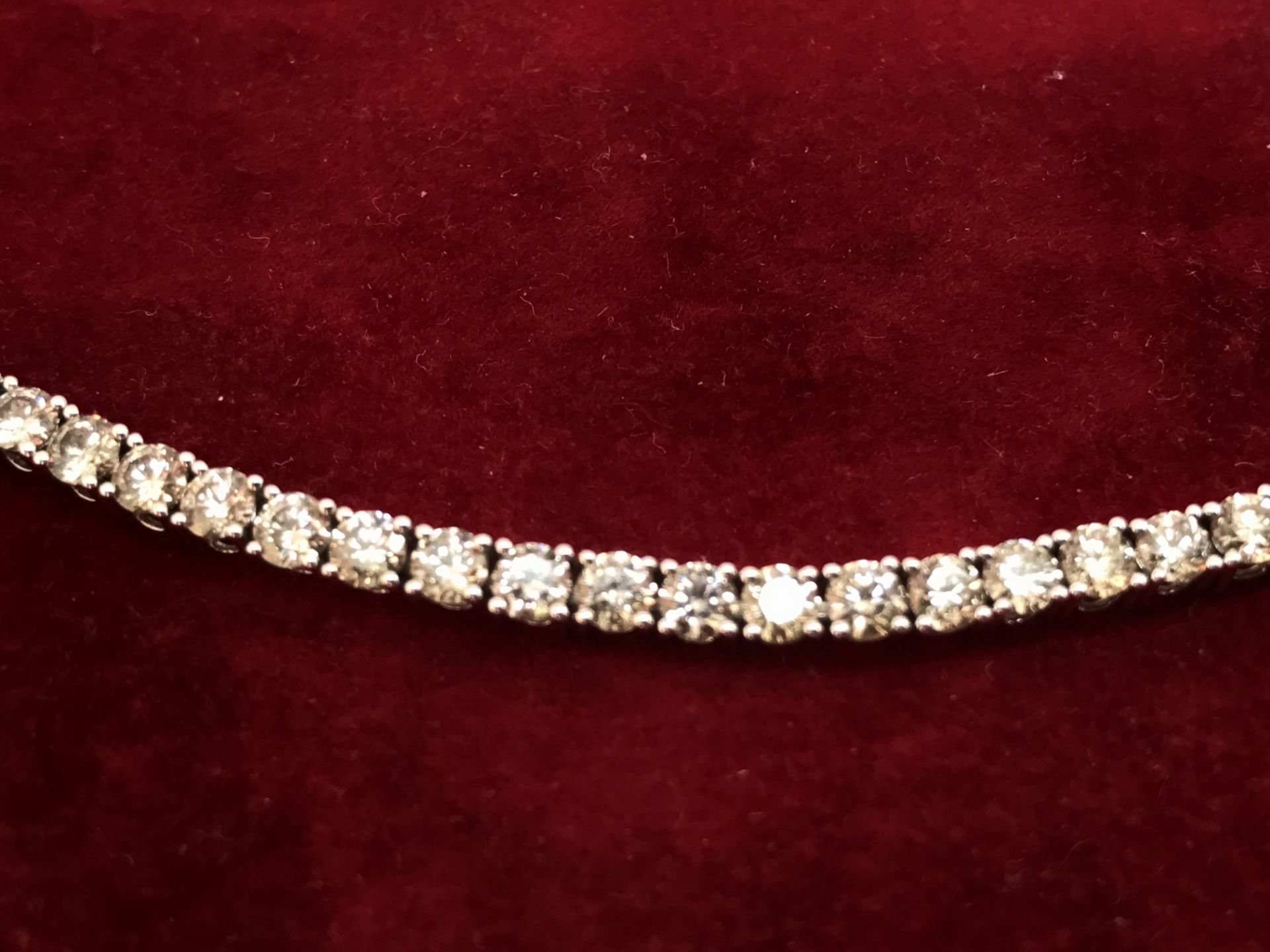 6.05ct DIAMOND TENNIS BRACELET SET IN 9ct WHITE GOLD - Image 2 of 6