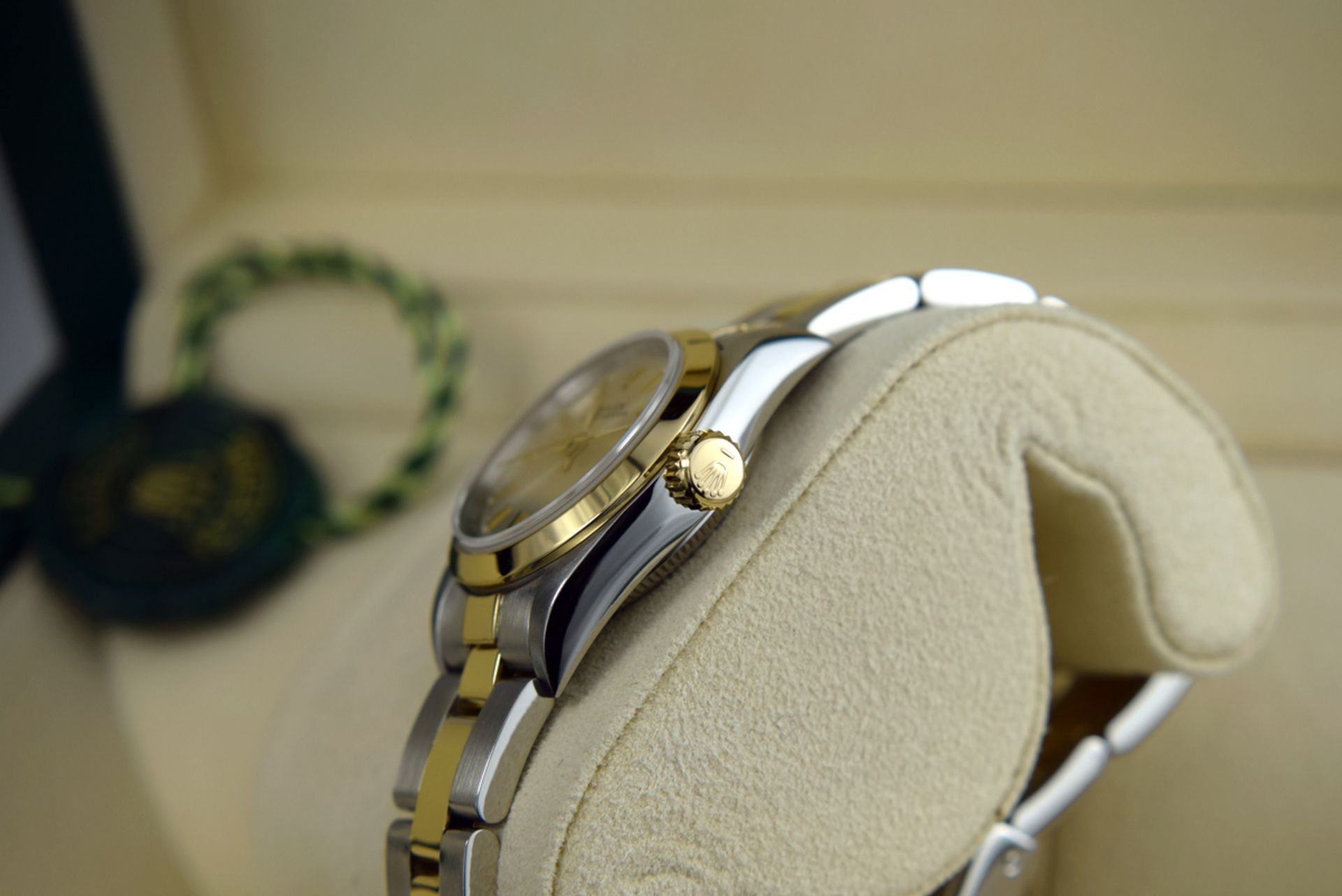 ROLEX Oyster Perpetual - 18k Gold & Steel - Light Champagne Dial - Image 5 of 10