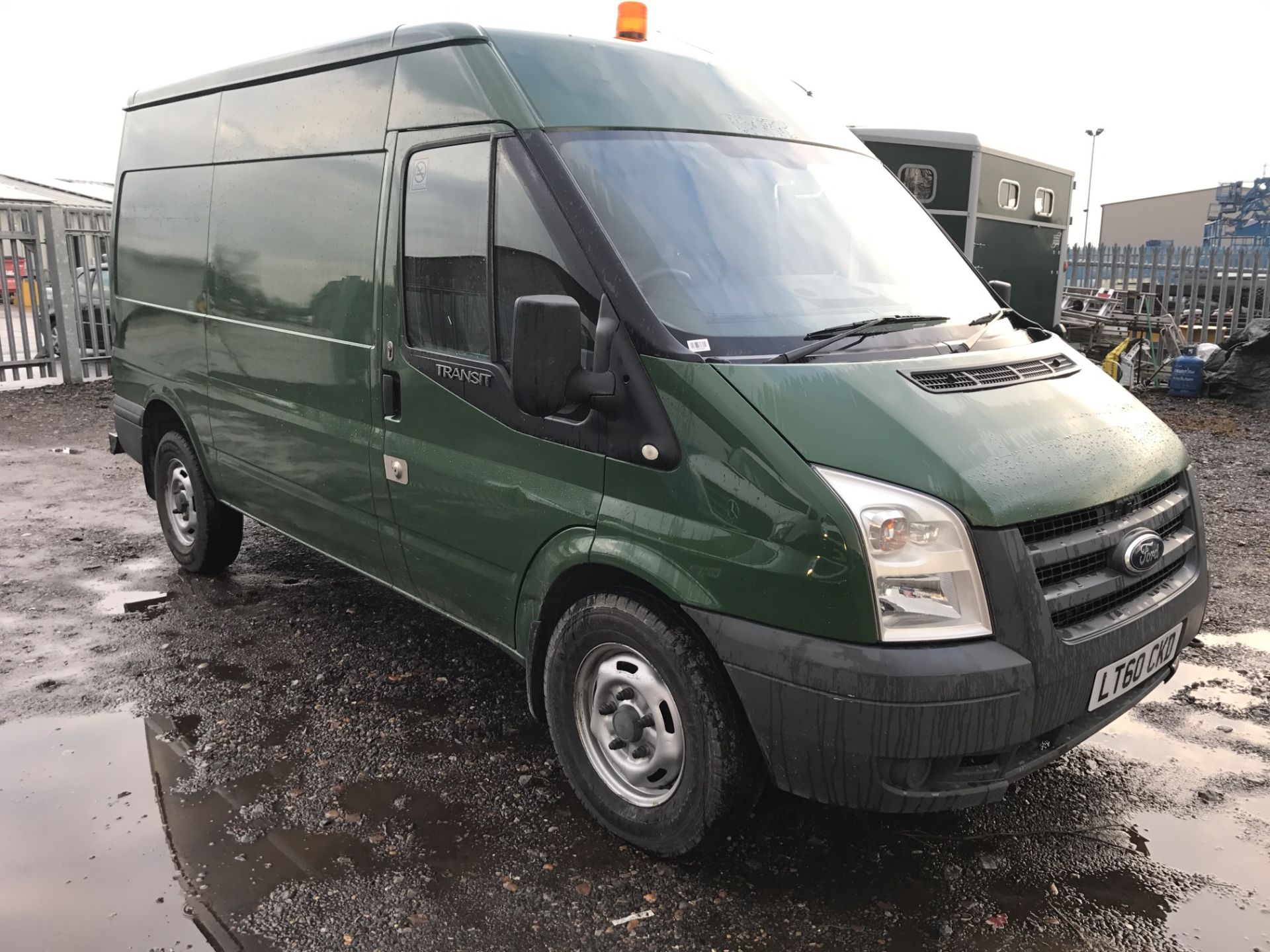 FORD TRANSIT 350 VAN 2010 10 REG LT60CKD - Image 3 of 12