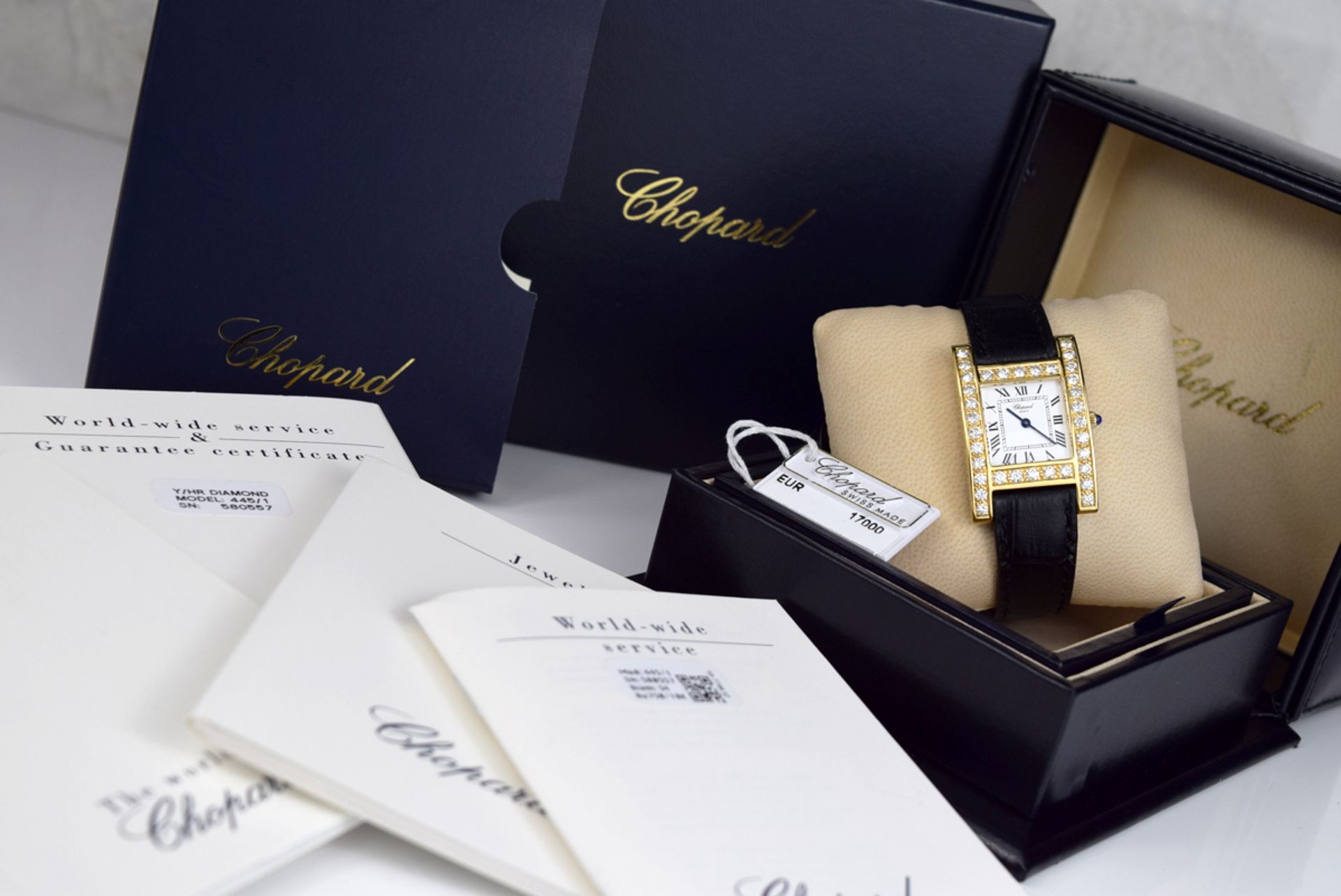 ❤ CHOPARD - DIAMOND 'H' / YOUR HOUR - 18K GOLD with DIAMOND SET CASE - Image 3 of 10