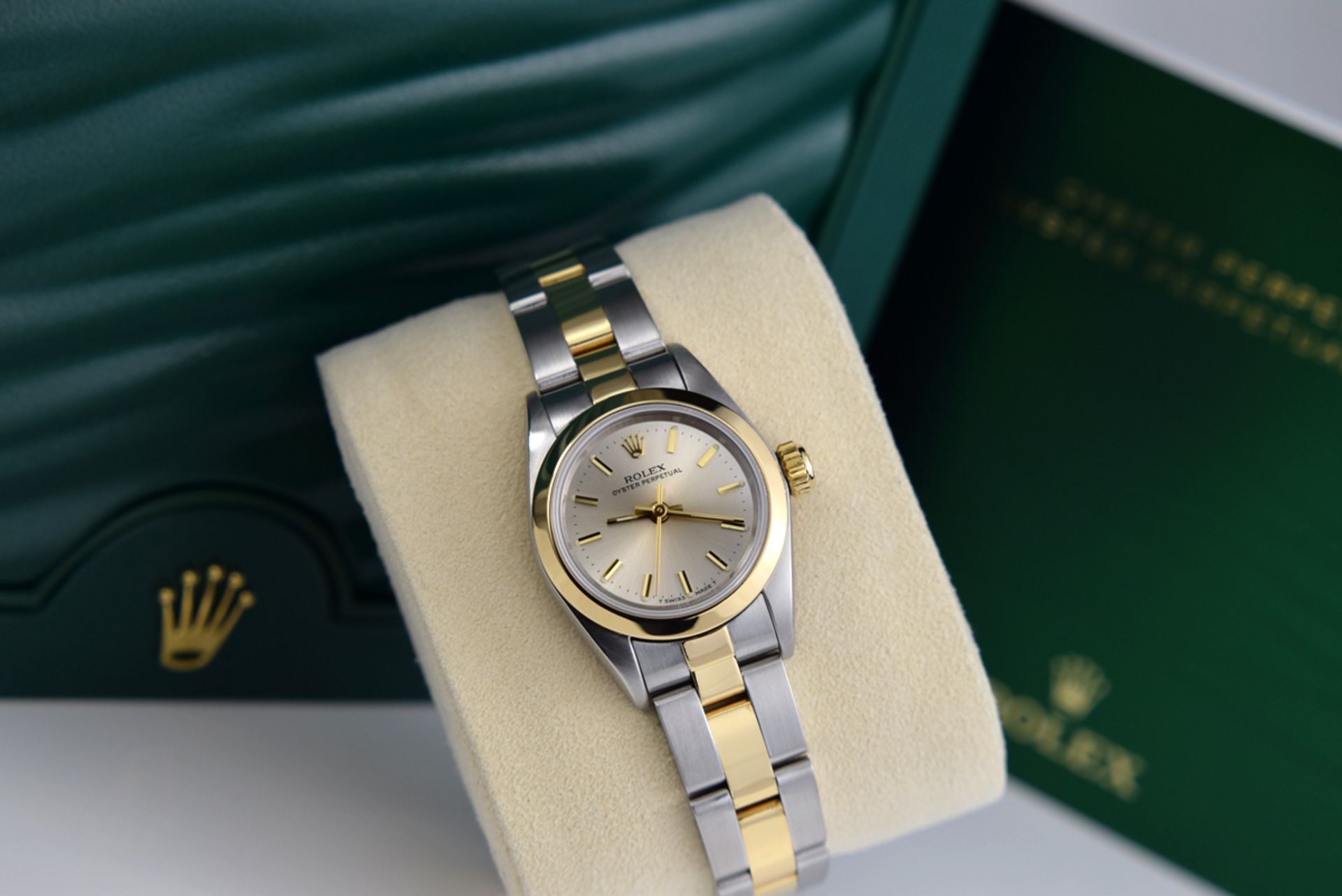 ROLEX Oyster Perpetual - 18k Gold & Steel - Light Champagne Dial - Image 10 of 10