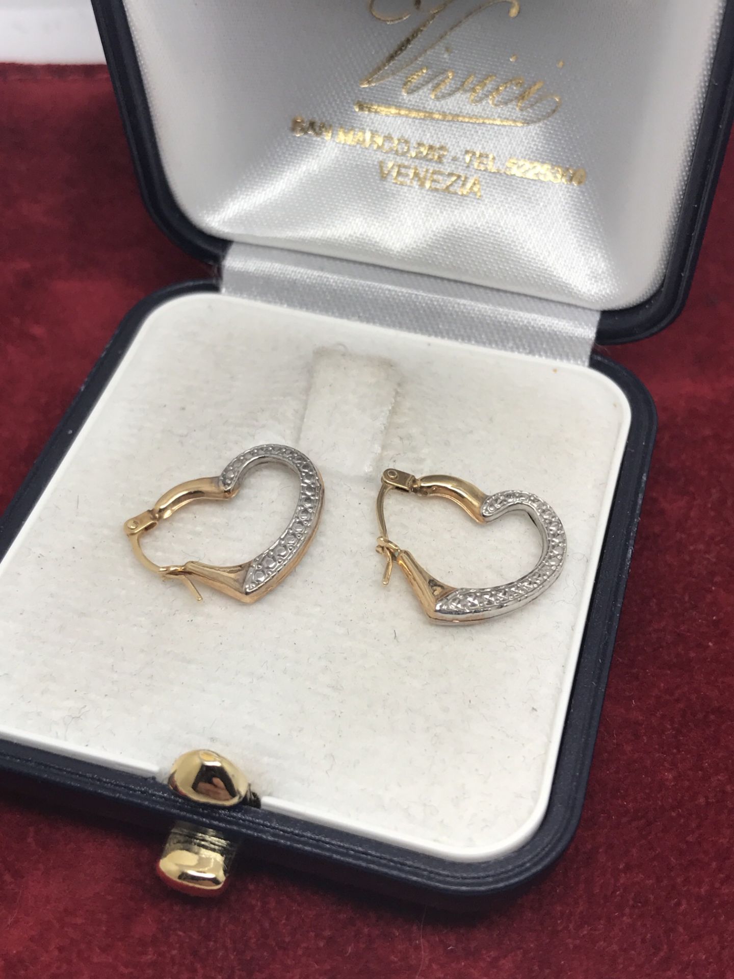 9ct GOLD HEART SHAPED EARRINGS