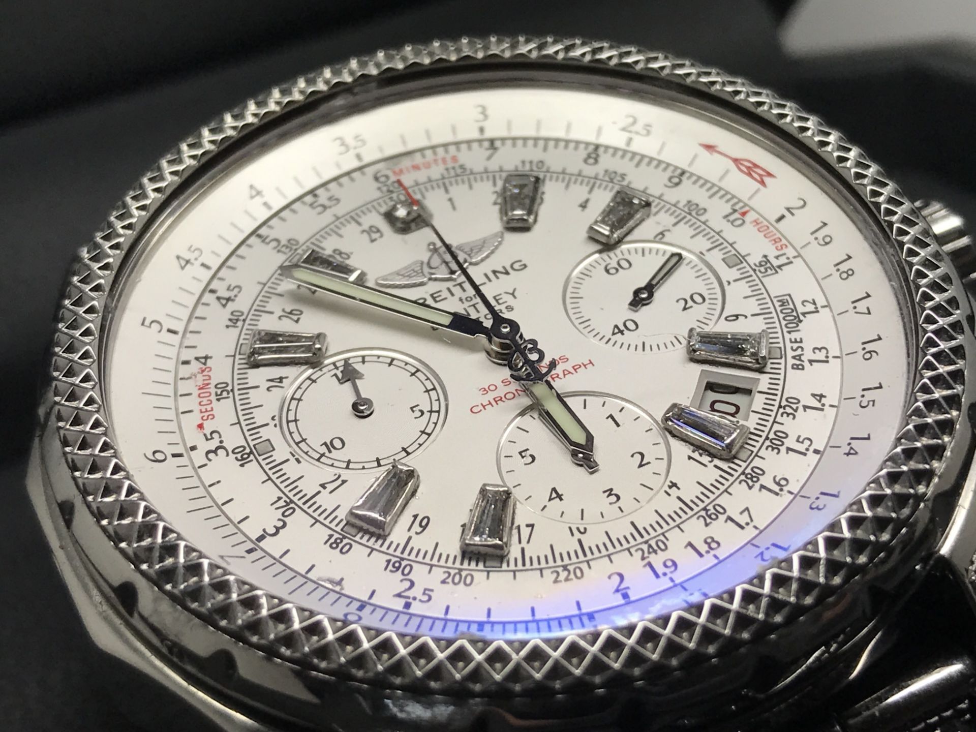 SPECIAL EDITION BREITLING FOR BENTLEY DIAMOND SET WATCH + BOX - Image 9 of 15