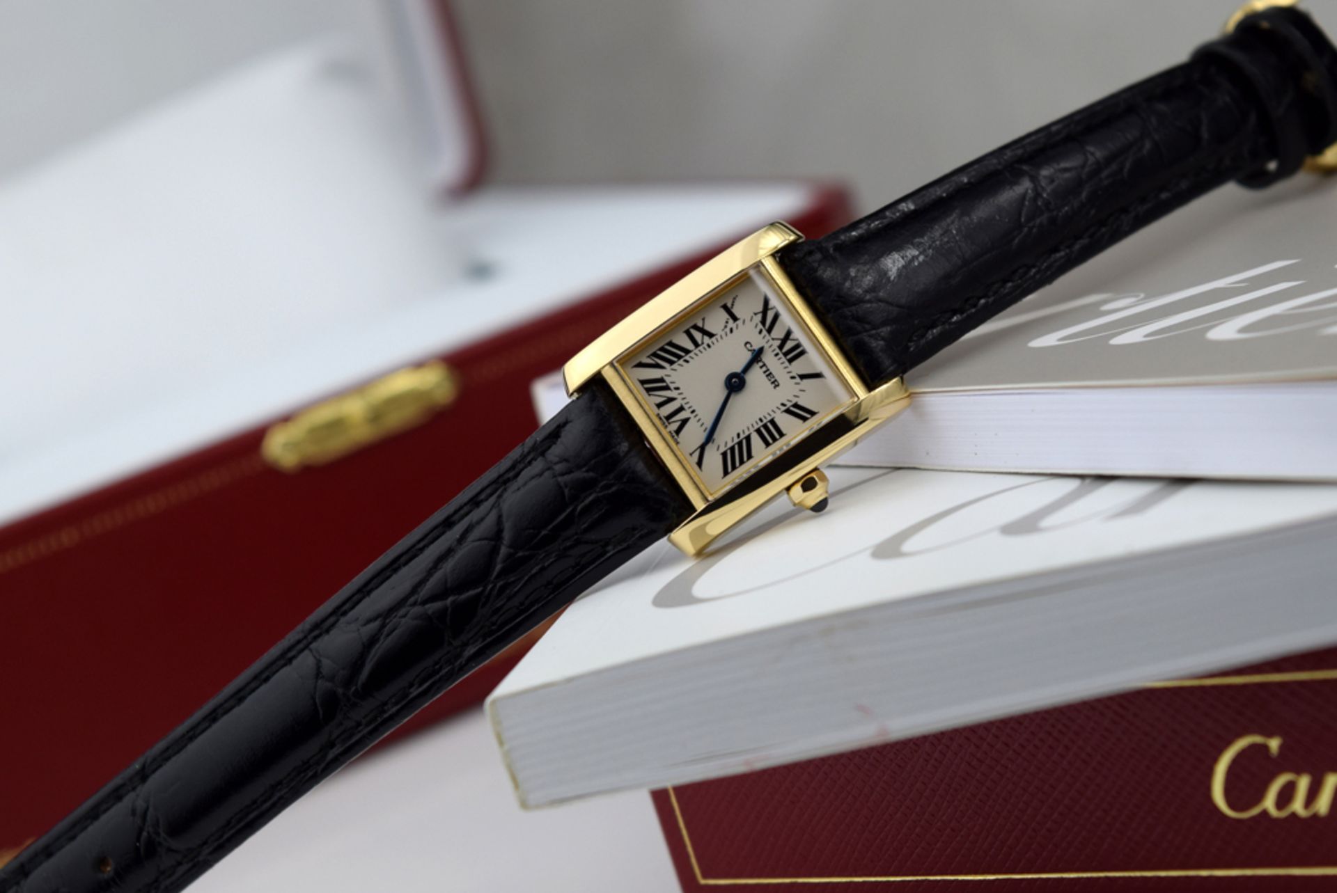 CARTIER - Tank Francaise 18K GOLD (2385) - Image 9 of 10