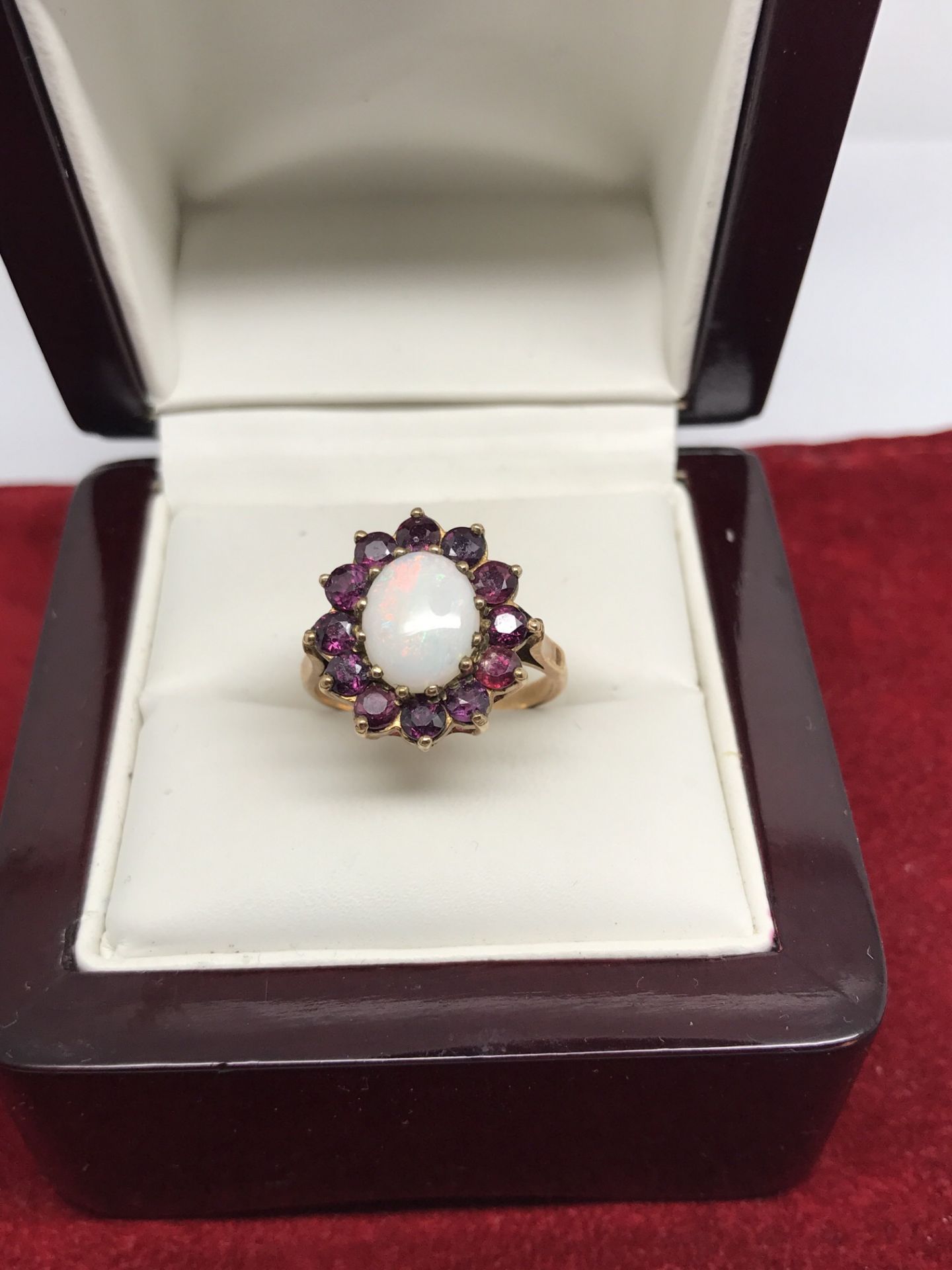 9ct GOLD OPAL & GARNET RING