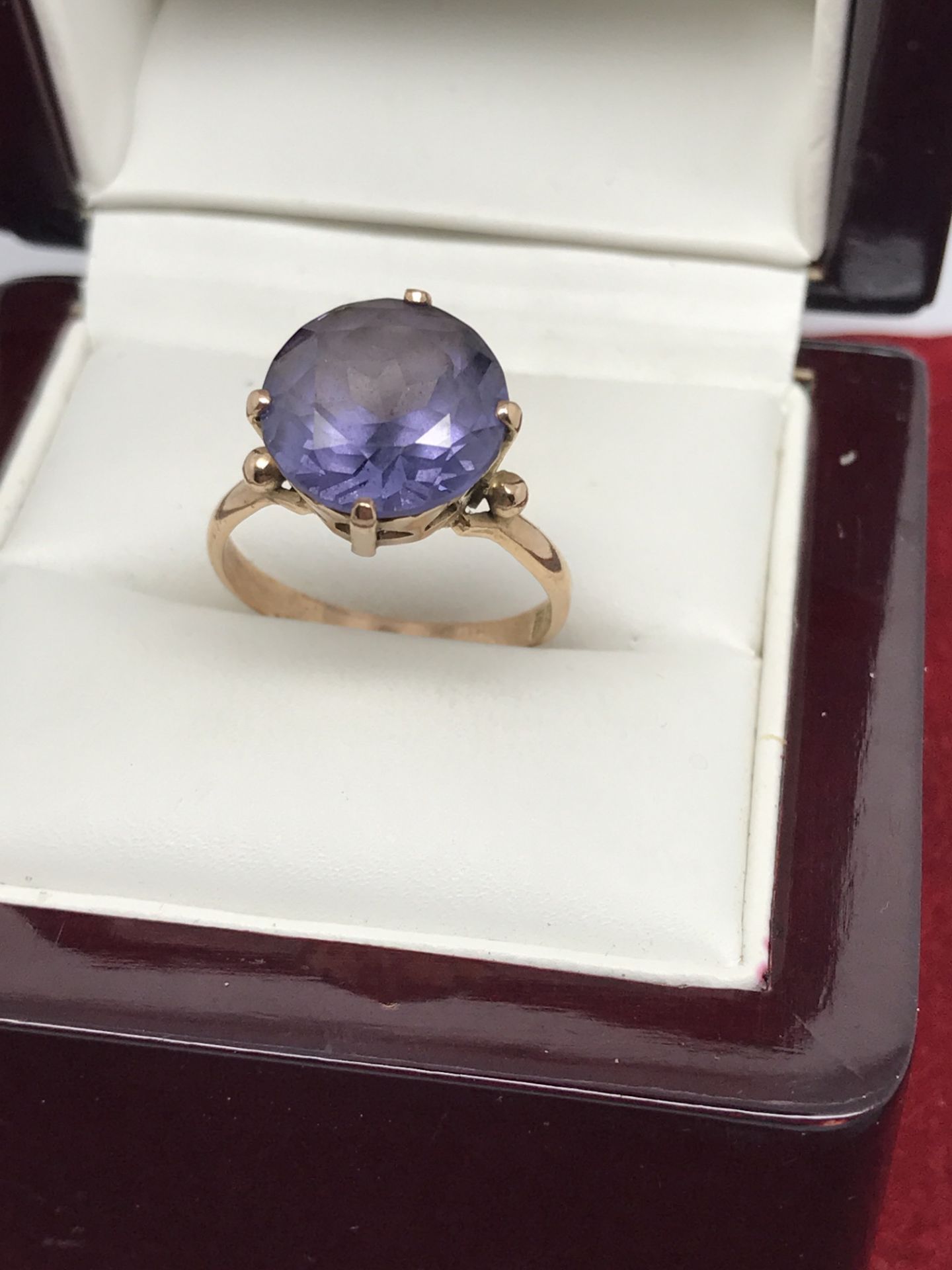 FOREIGN 14ct ALEXANDRITE SET RING