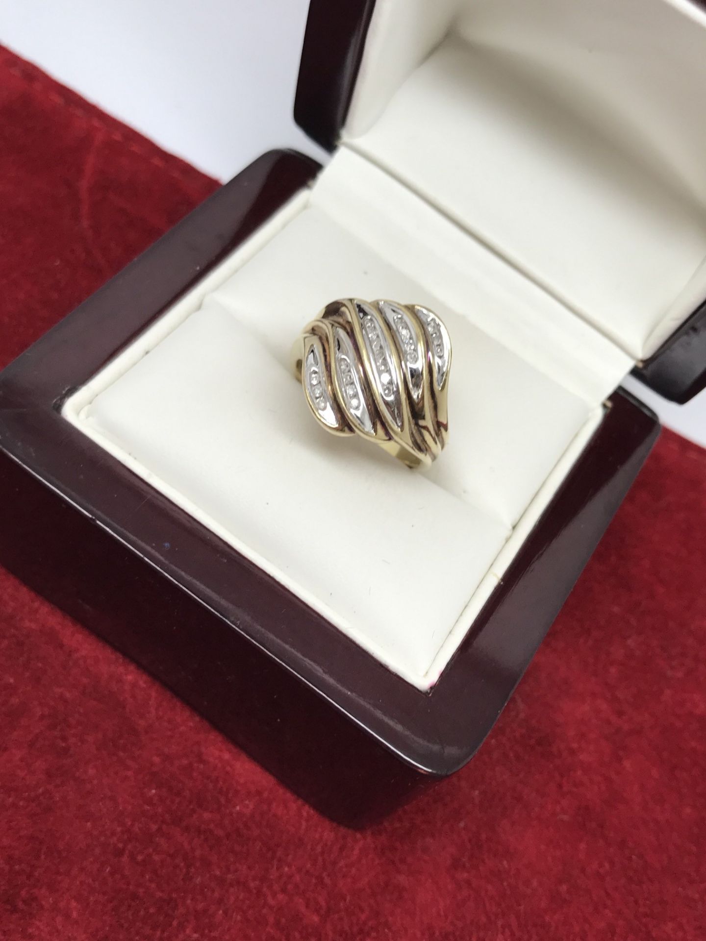 9ct GOLD MULTI ROW DIAMOND SET RING - Image 2 of 2