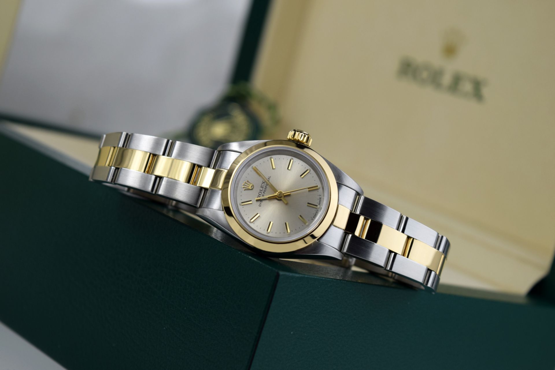 ROLEX Oyster Perpetual - 18k Gold & Steel - Light Champagne Dial - Image 8 of 10