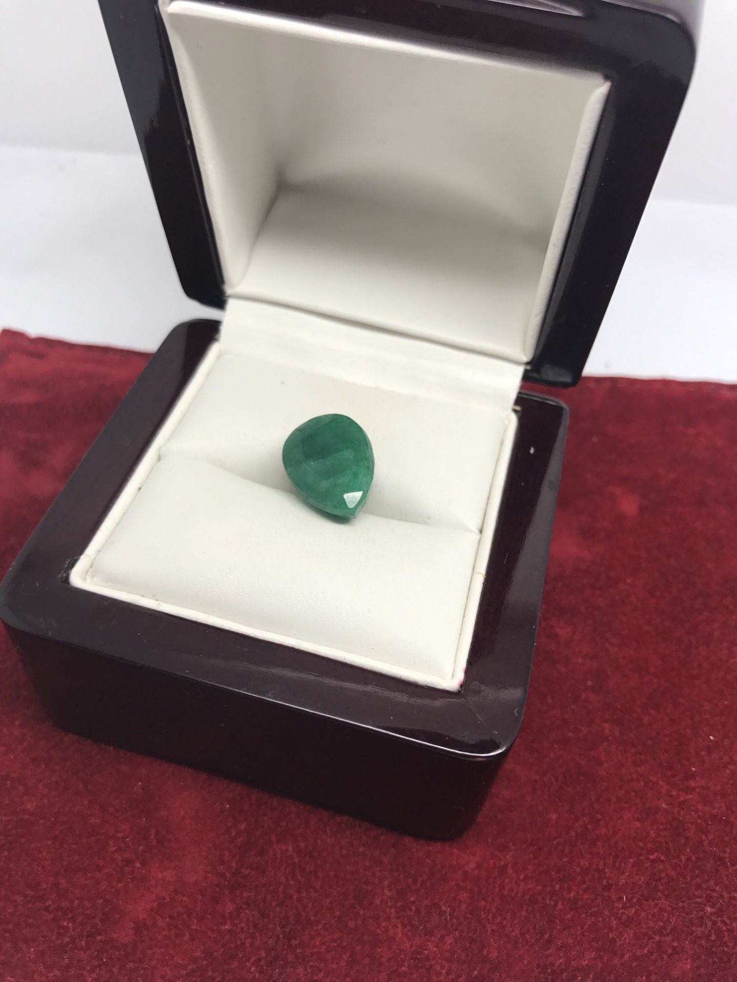 APPROX 9ct EMERALD