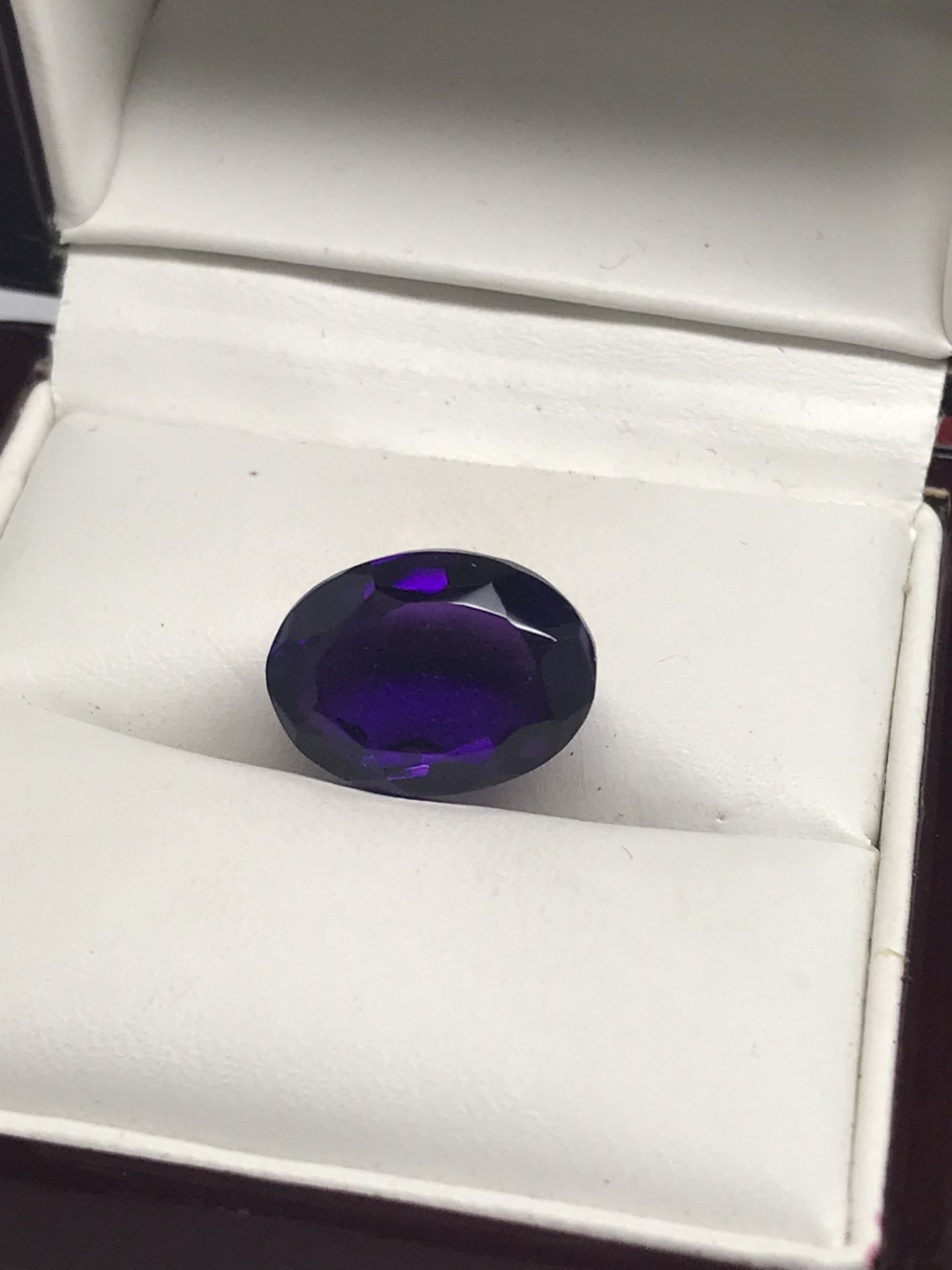 APPROX 9ct AMETHYST