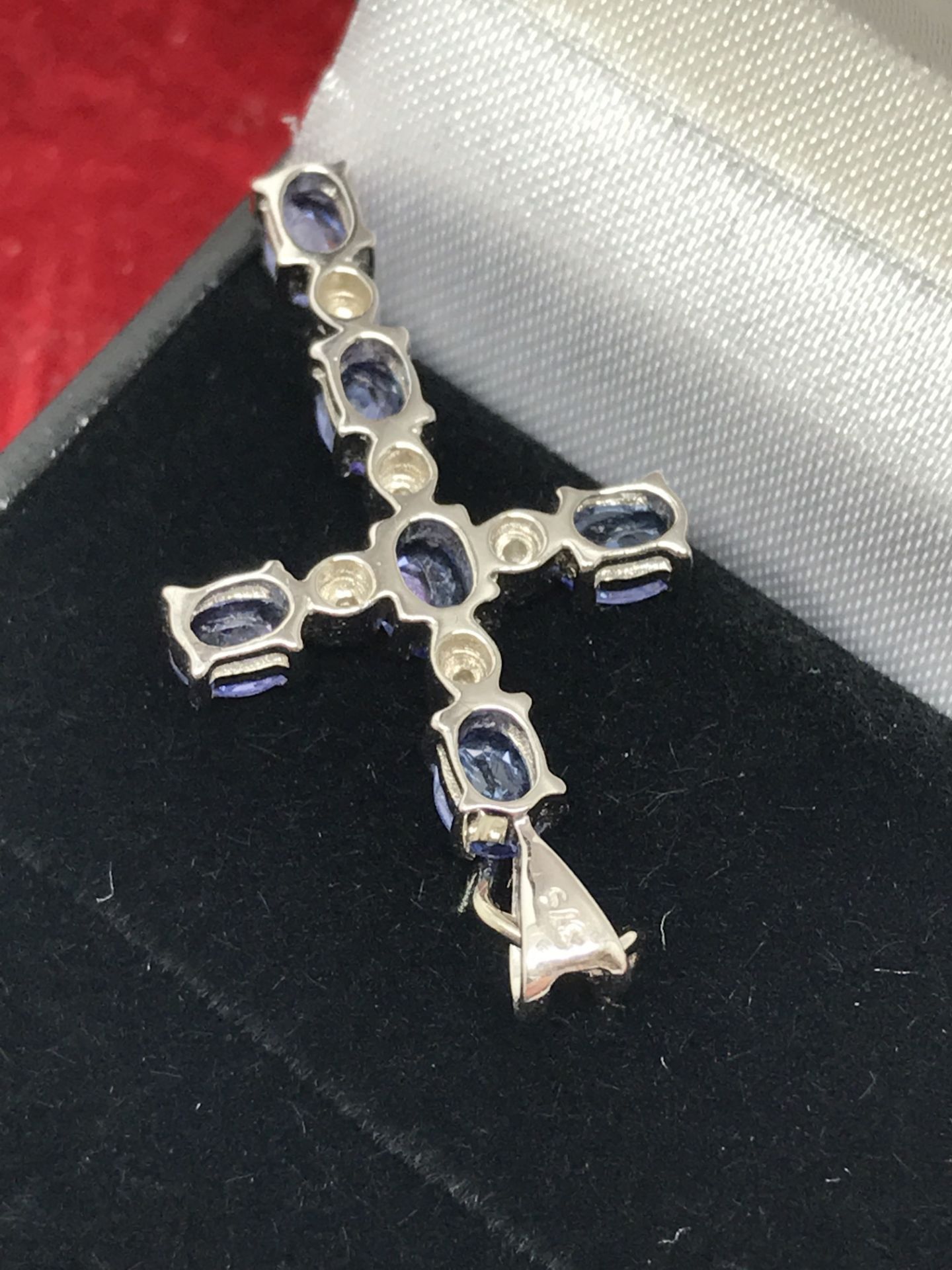 9ct WHITE GOLD TANZANITE & DIAMOND CROSS PENDANT - Image 2 of 2