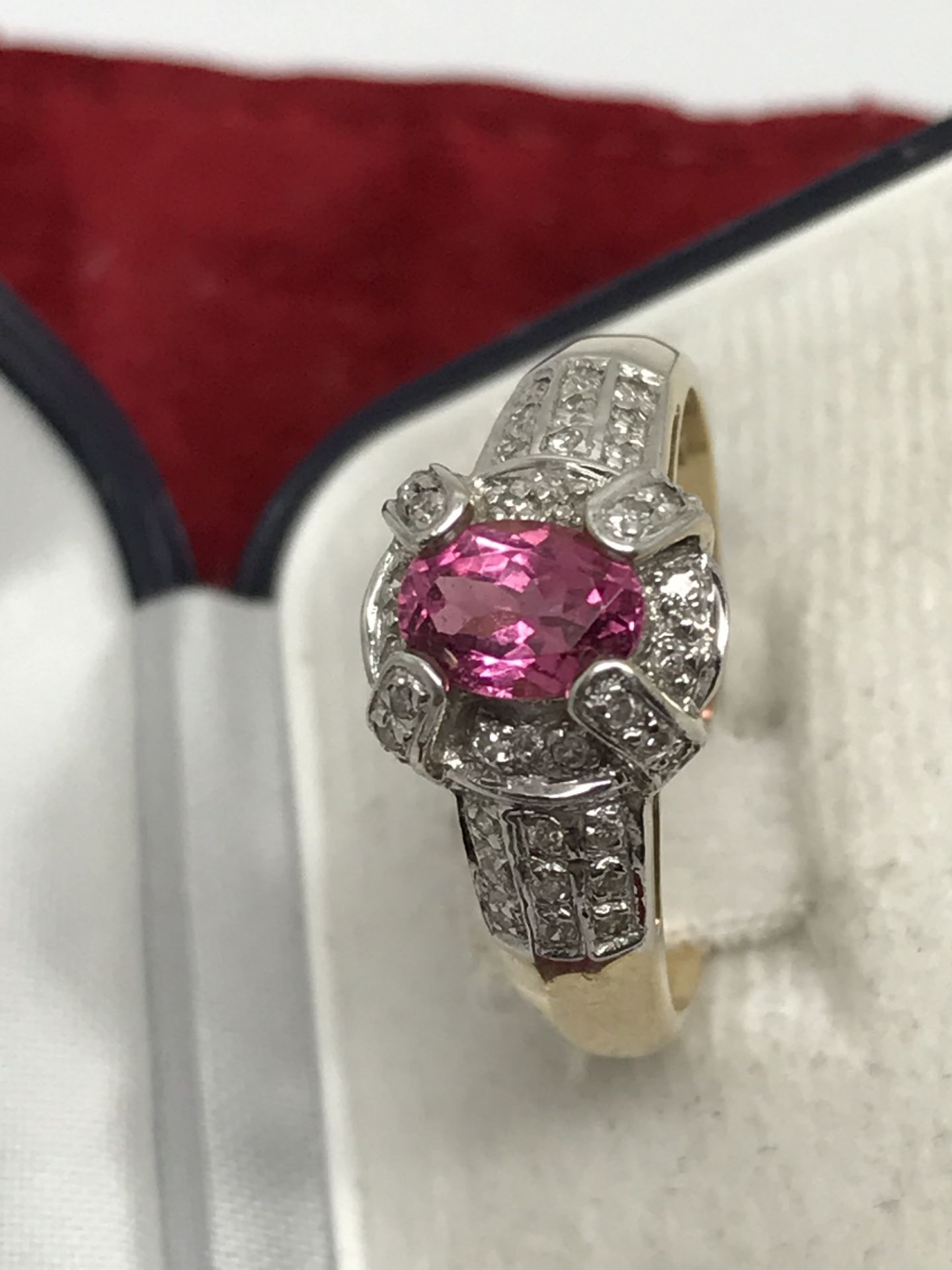 PINK SAPPHIRE & DIAMOND RING SET IN 9ct GOLD - Image 3 of 3