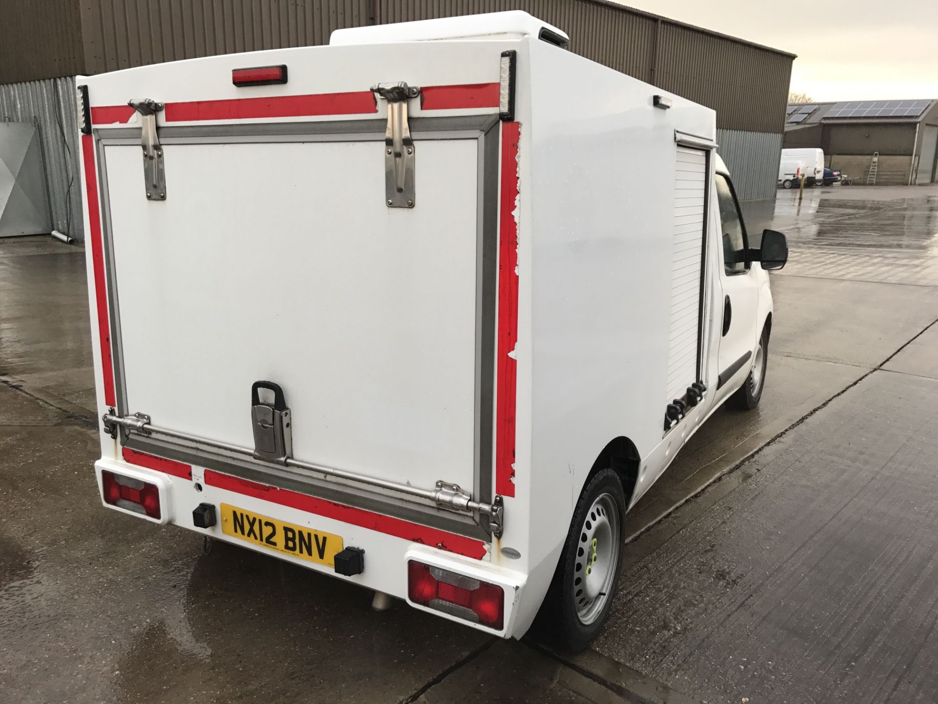 2012 12 REG FIAT DOBLO 16v MULTIJET LWB INSULATED VAN EX WATER BOARD - Image 4 of 10