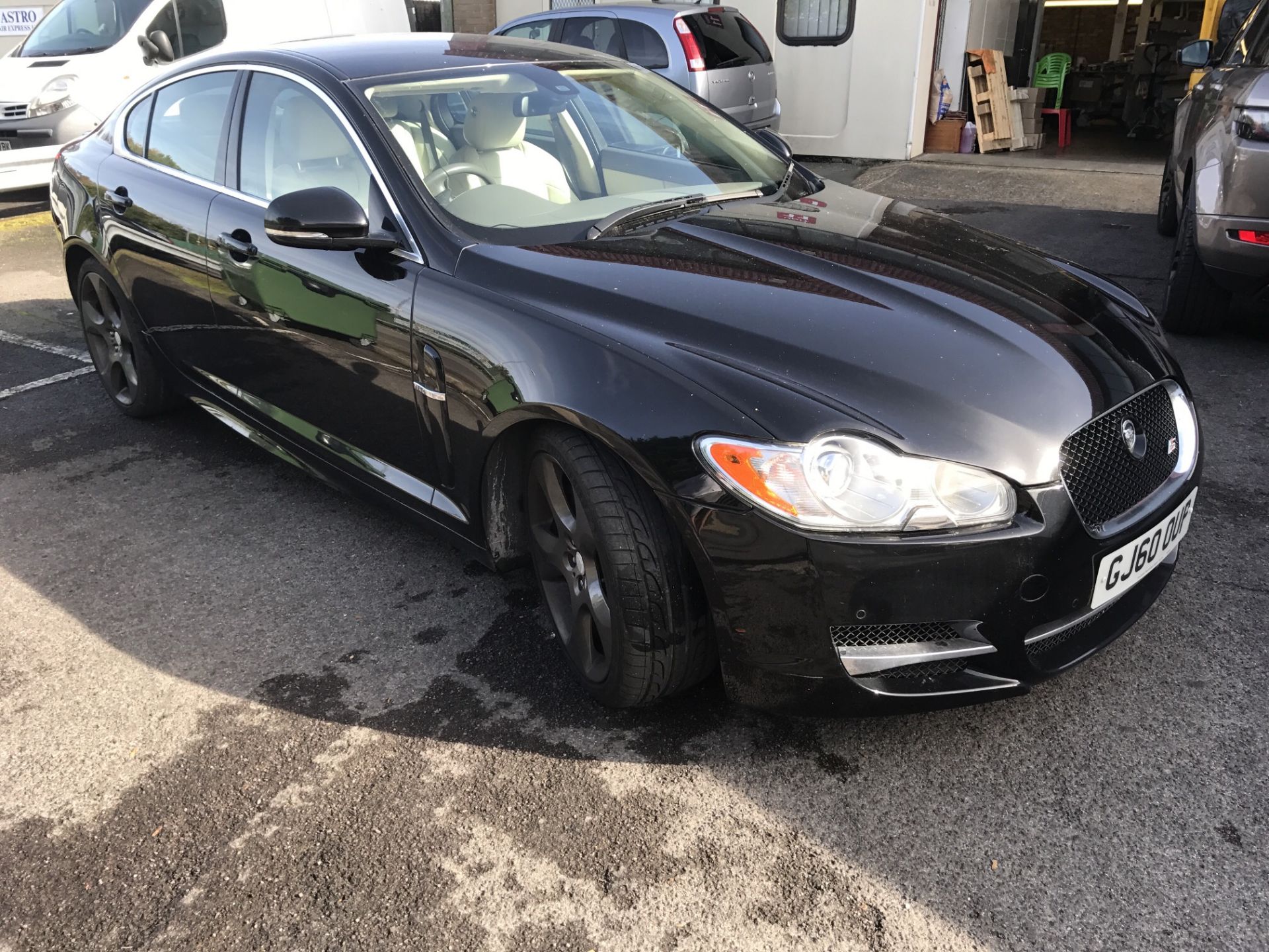 JAGUAR XF S PORTFOLIO V6 AUTO - 2010 - 68k - Image 3 of 21