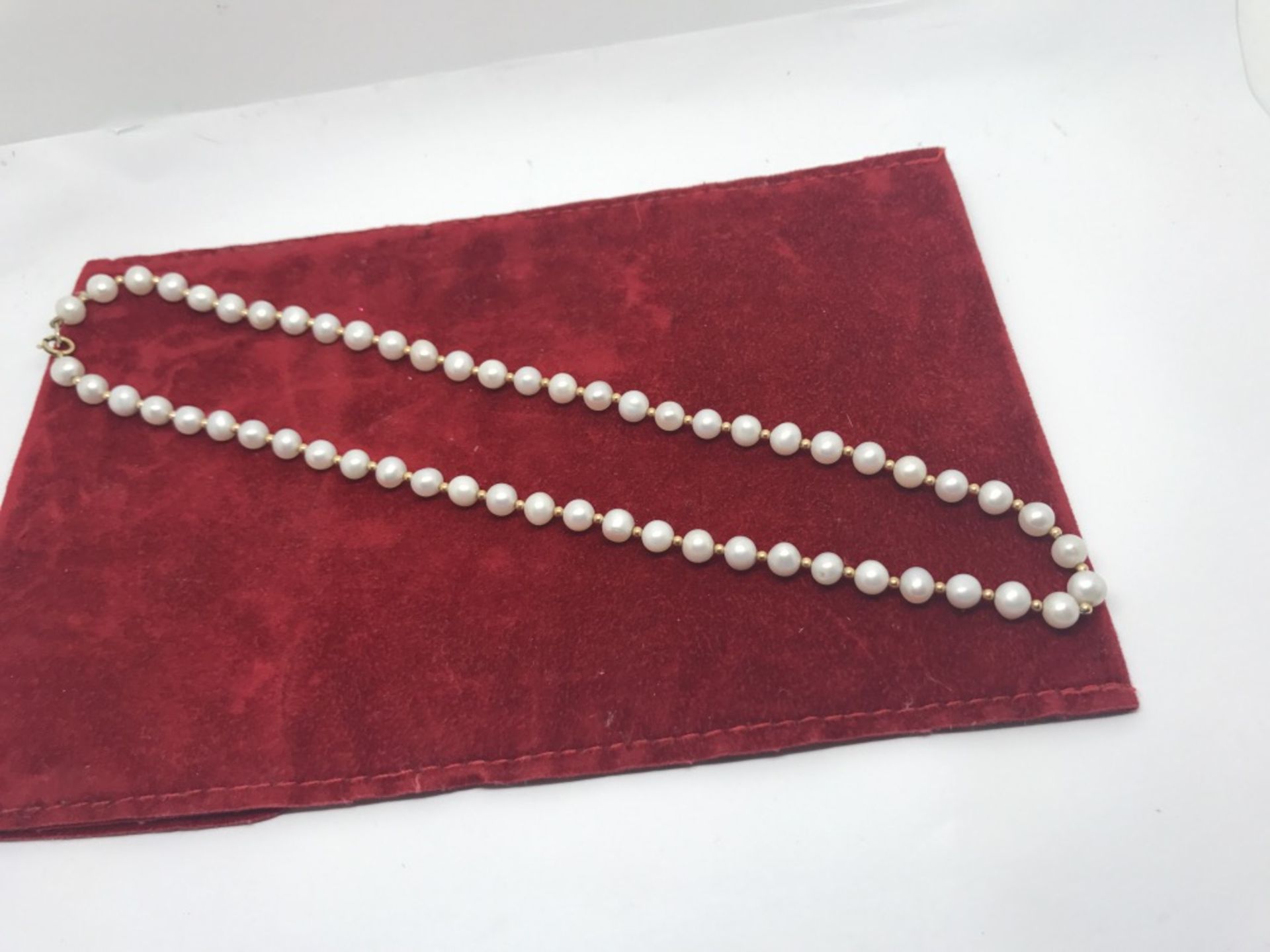 PEARL & GOLD NECKLACE