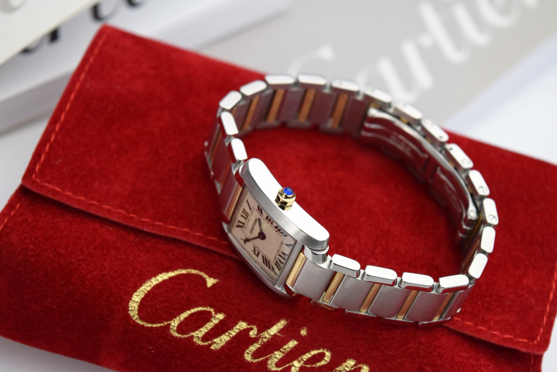 CARTIER - 18K GOLD & STEEL 'TANK FRANCAISE' - ROMAN NUMERAL DIAL - Image 9 of 10