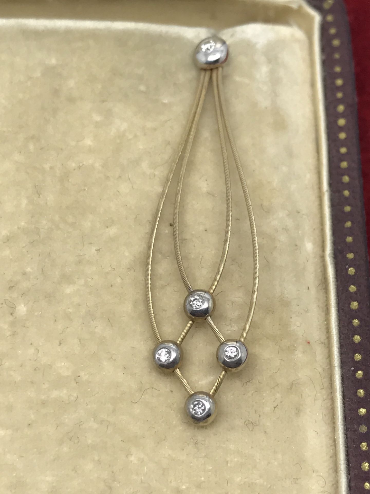 FINE 18ct GOLD DIAMOND DROP EARRINGS - Image 5 of 5