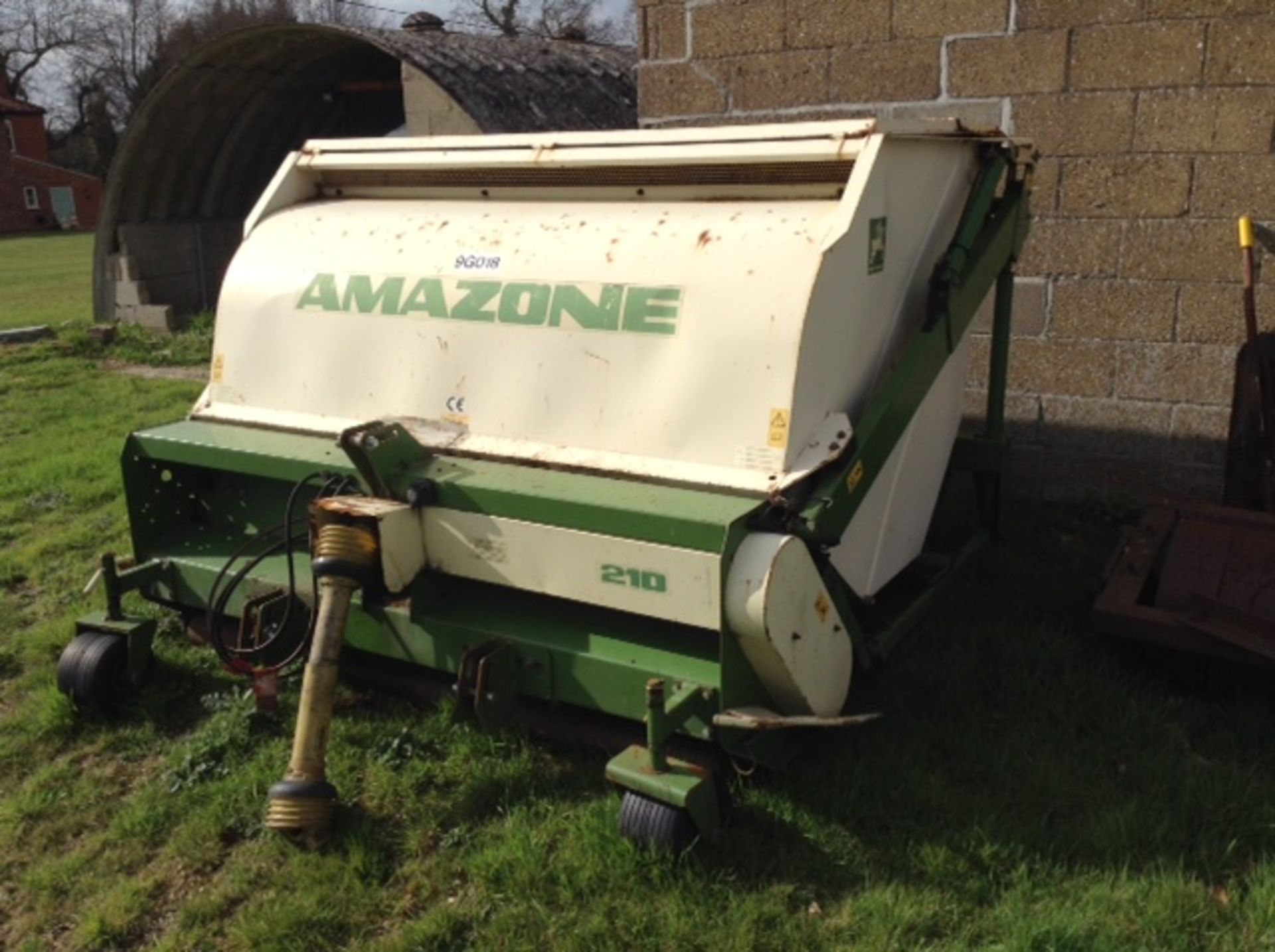 Amazone 210 groundkeeper flail mower stripes collects tractor mounted - Image 2 of 5