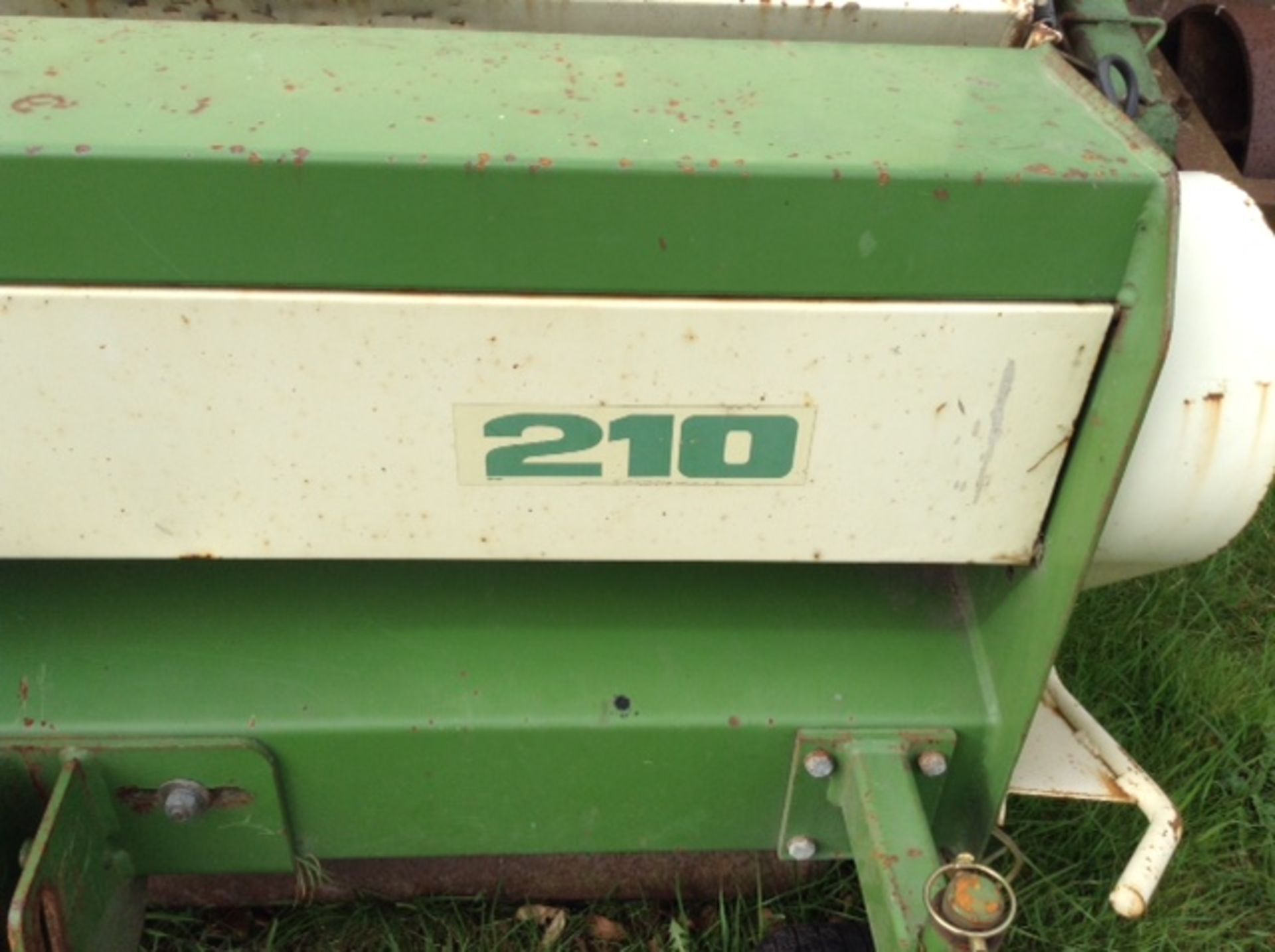 Amazone 210 groundkeeper flail mower stripes collects tractor mounted - Image 3 of 5