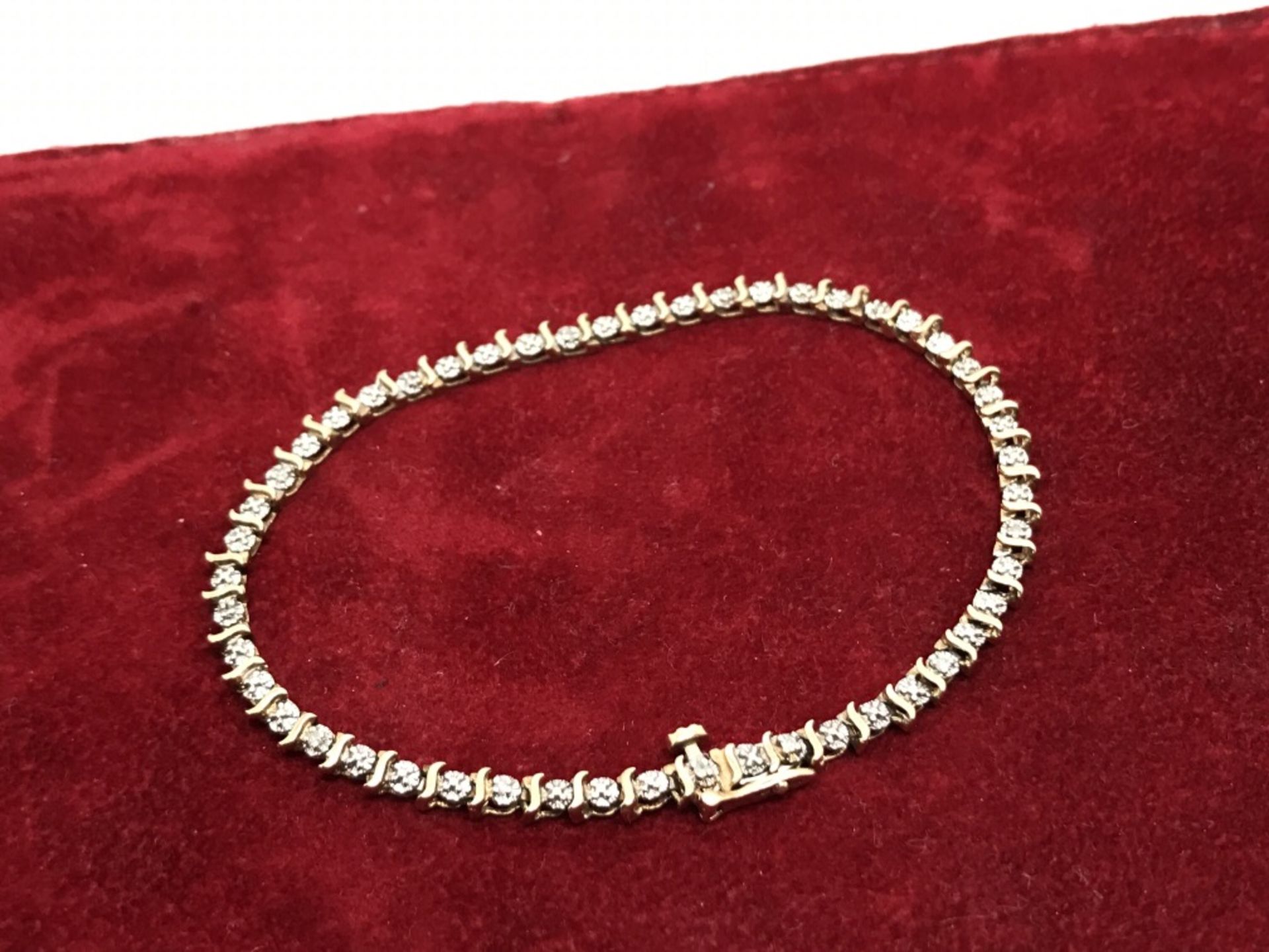 9ct GOLD DIAMOND TENNIS BRACELET