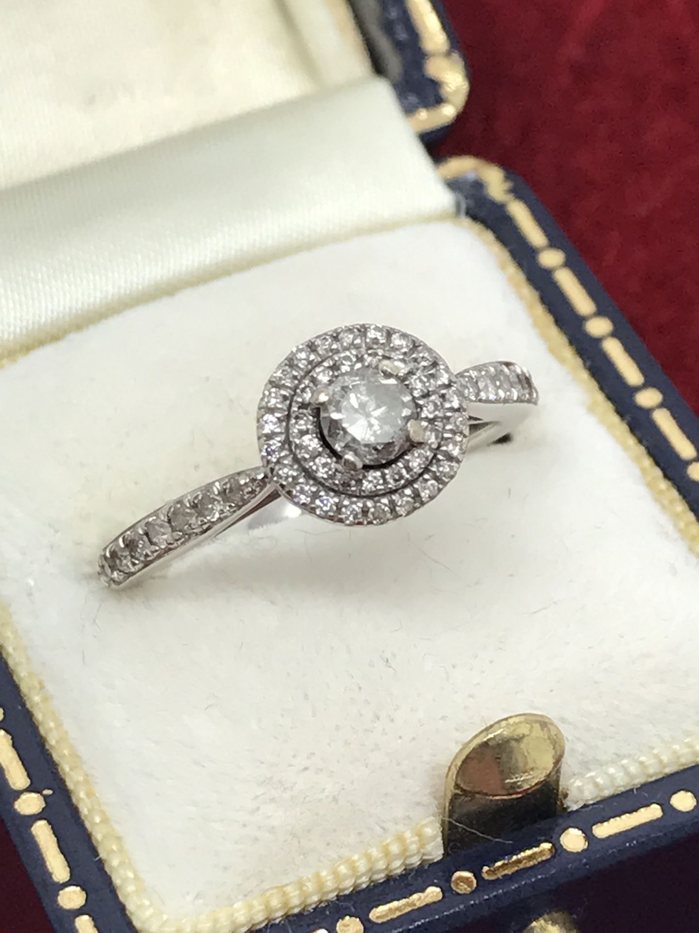 14k WHITE GOLD HALO DIAMOND RING