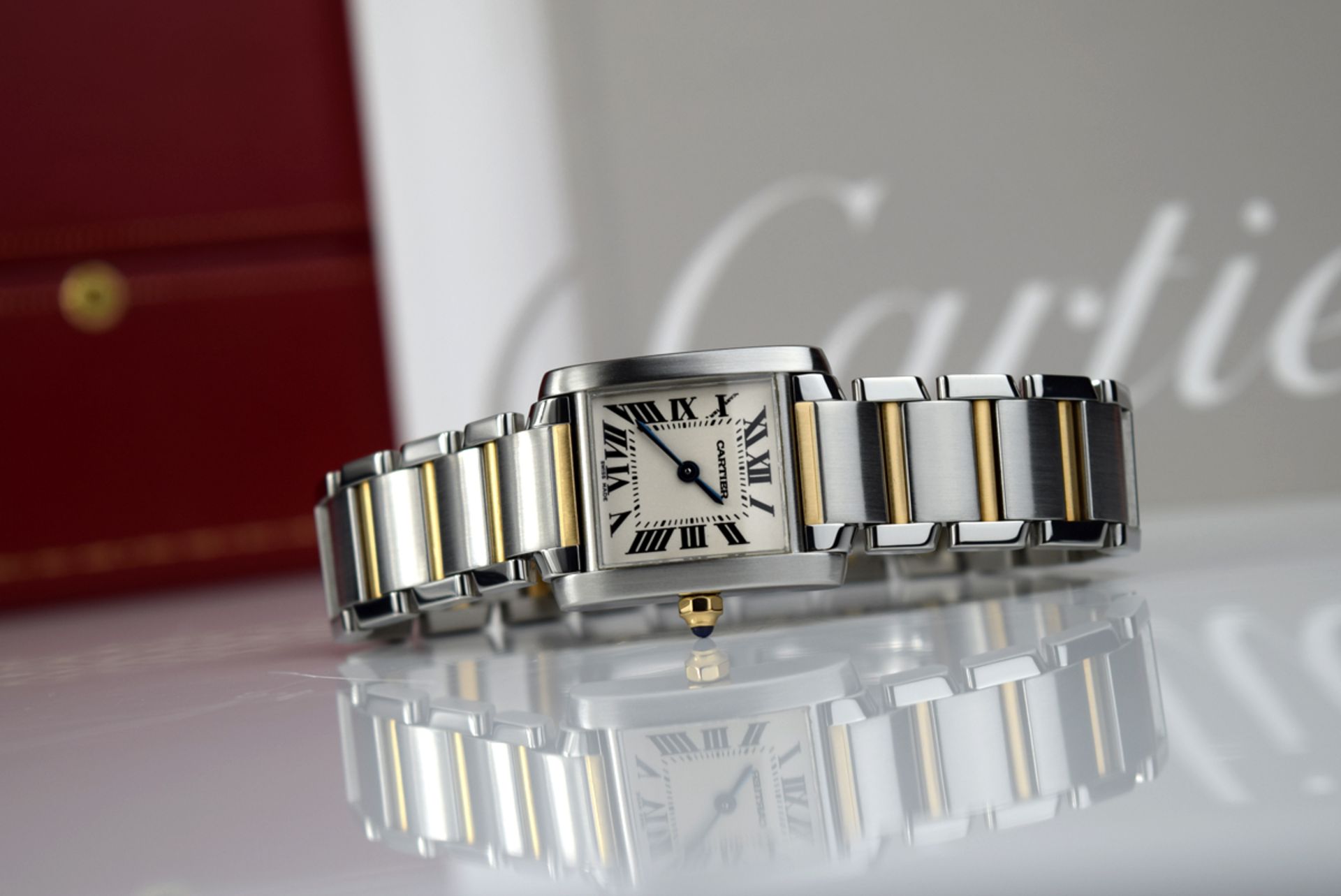 CARTIER - 18K GOLD & STEEL 'TANK FRANCAISE' - ROMAN NUMERAL DIAL - Image 4 of 10