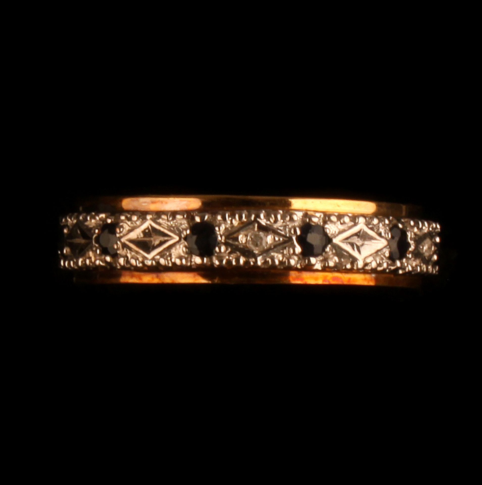 9ct GOLD SAPPHIRE & DIAMOND FULL ETERNITY RING - Image 3 of 4