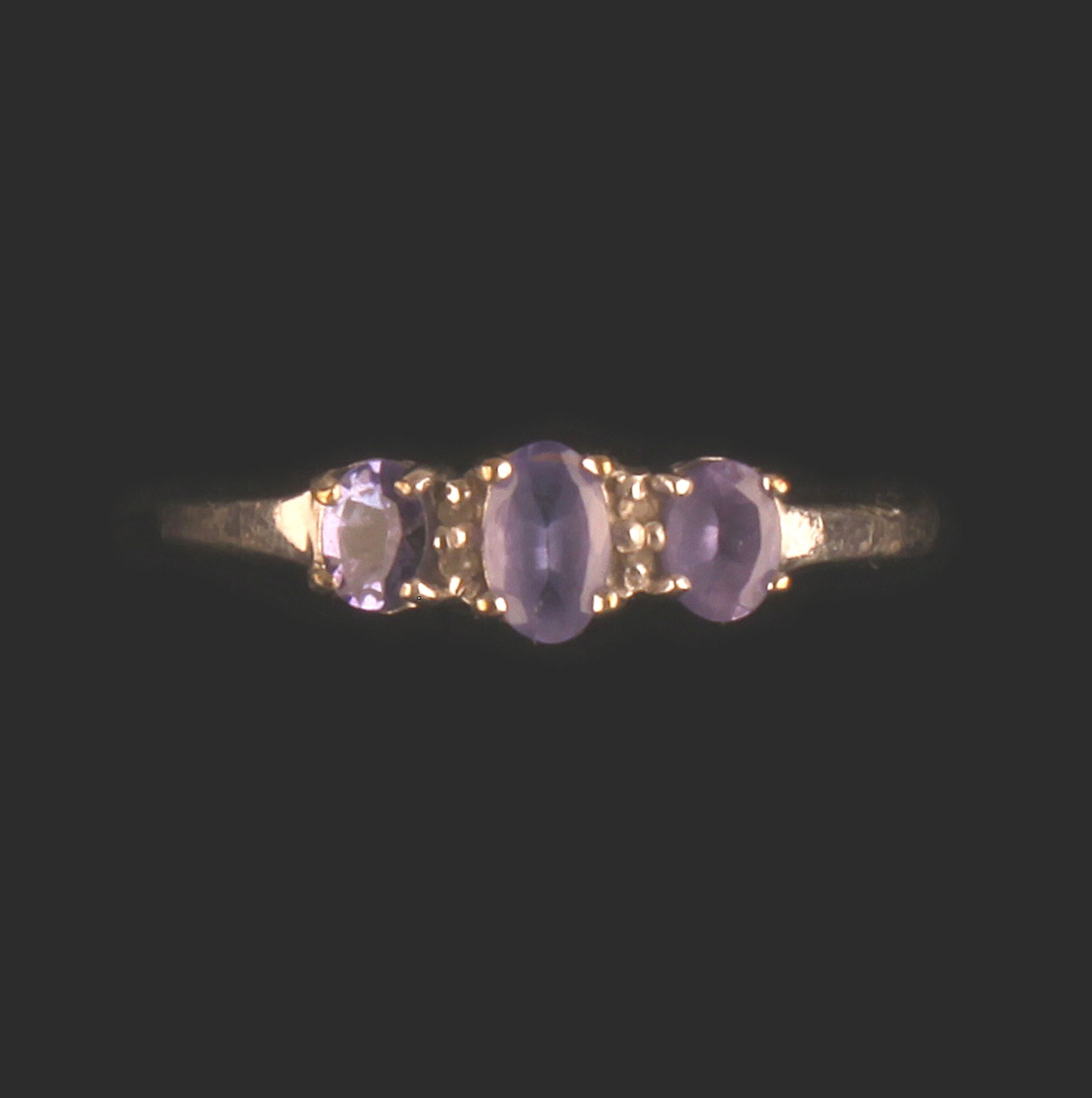 9ct WHITE GOLD TANZANITE TRILOGY RING - Image 3 of 4