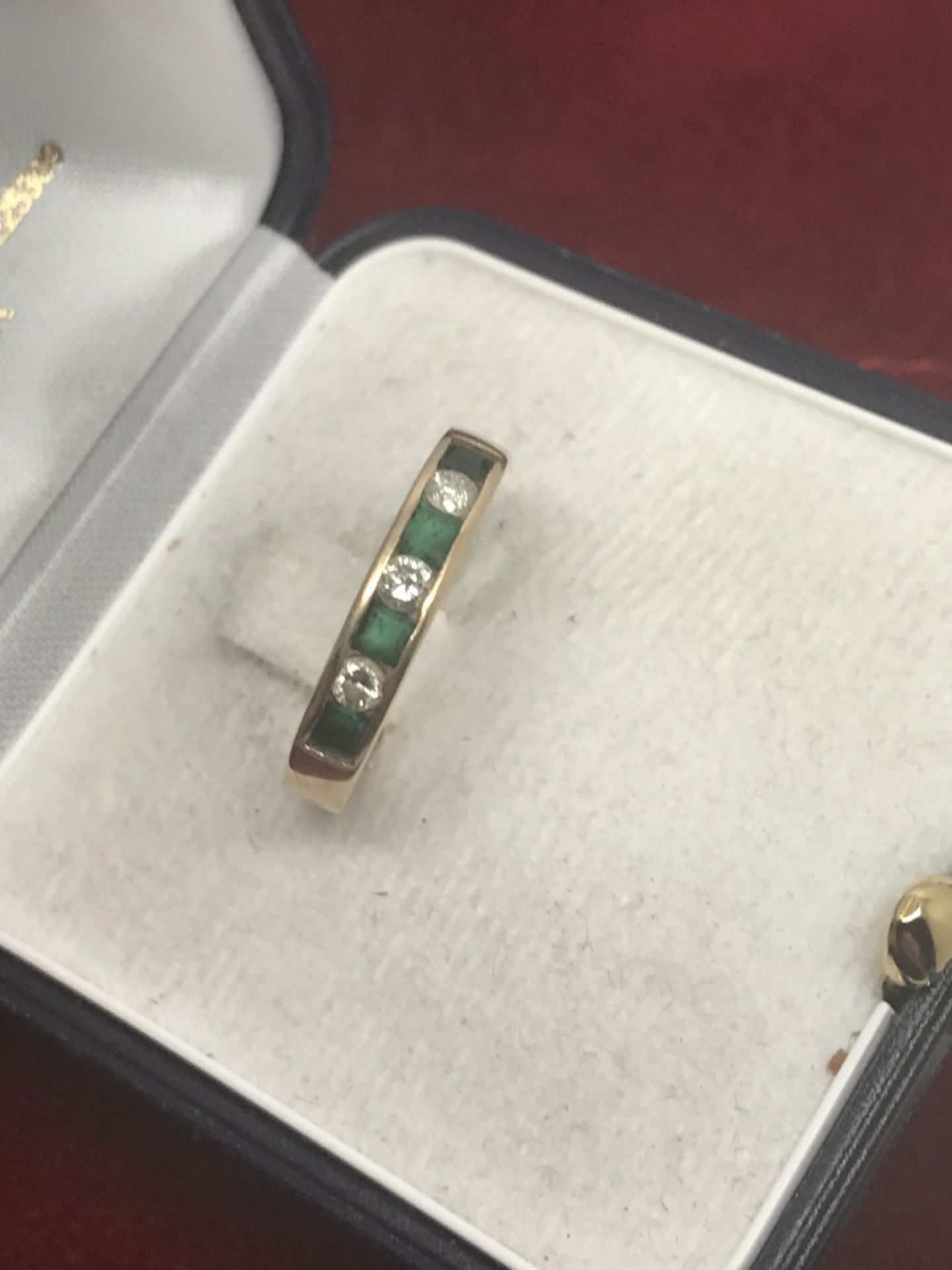 CHANEL SET 1/2 ETERNITY RING SET WITH EMERALDS & DIAMONDS - Image 2 of 5