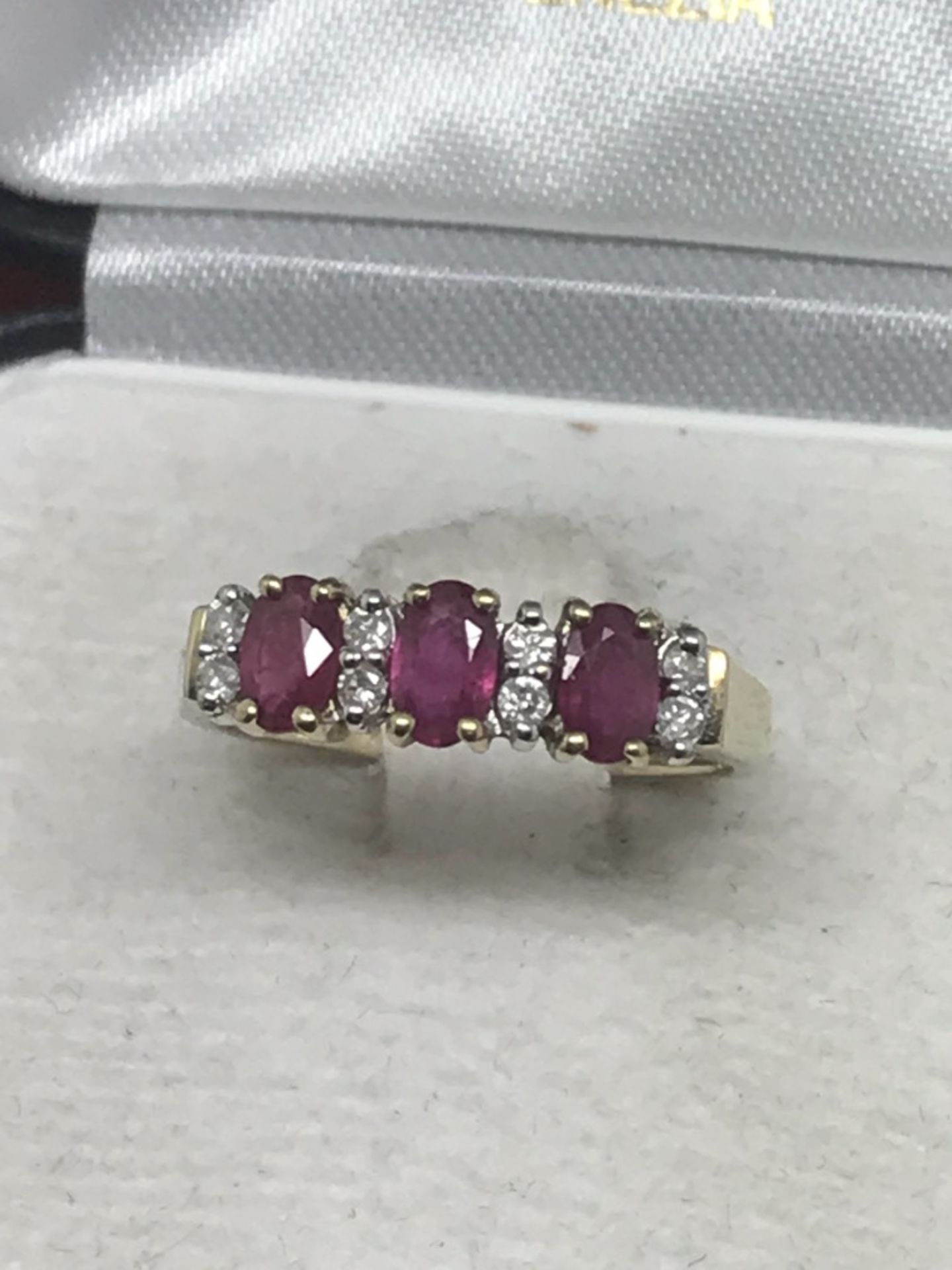 9ct GOLD RUBY & DIAMOND RING - SIZE M