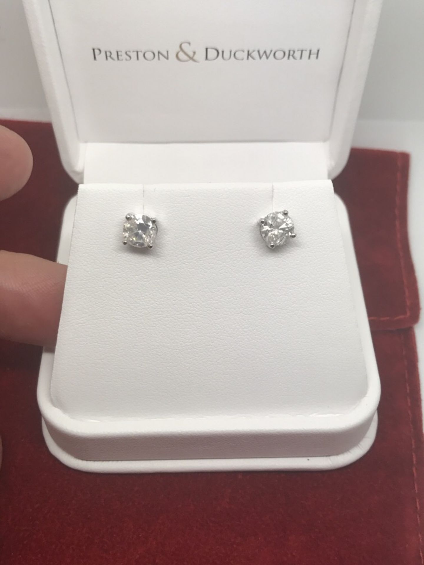 2.10cts DIAMOND EARRINGS SET IN 18ct WHITE GOLD