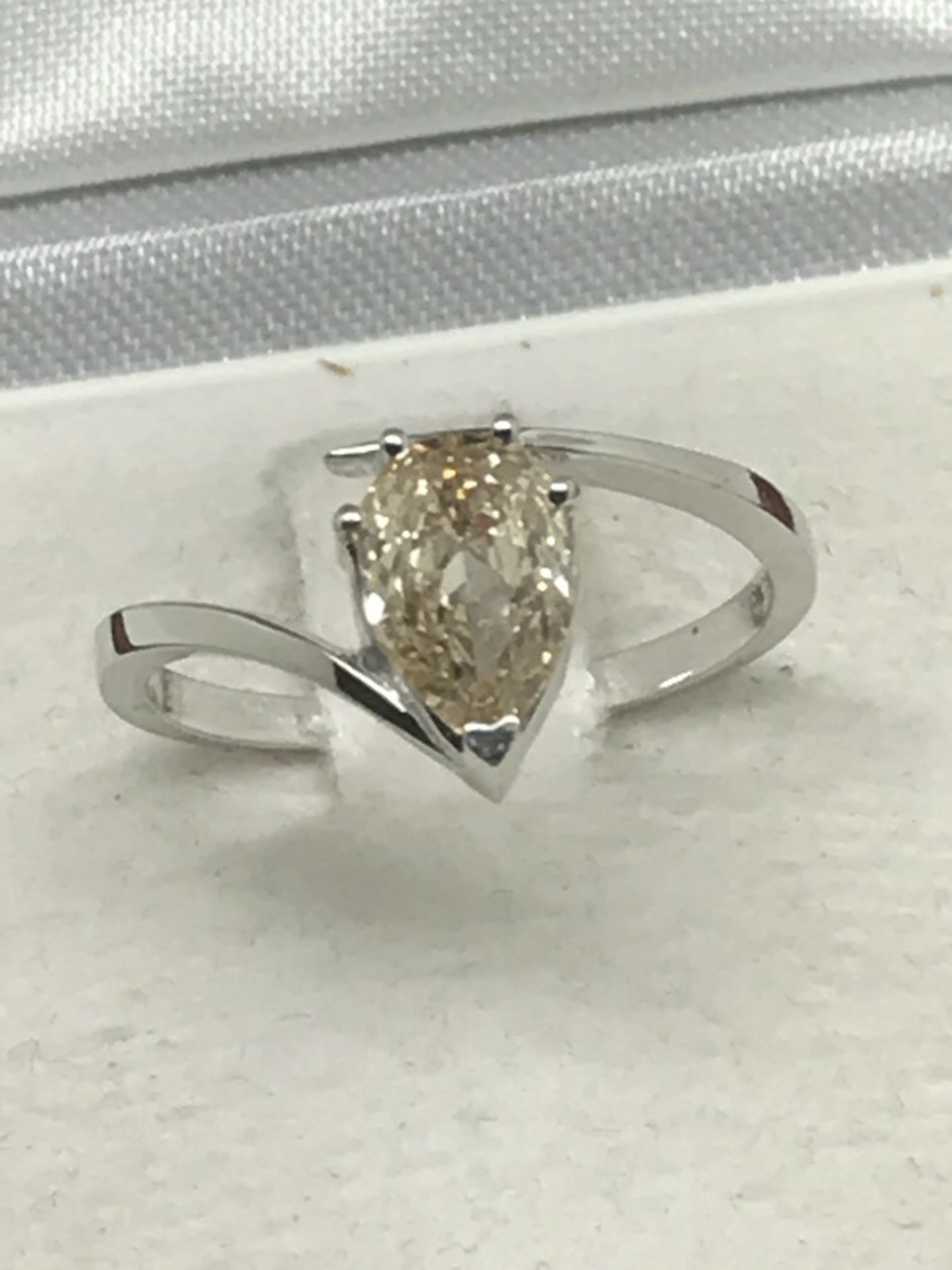 18ct WHITE GOLD 1.18ct FANCY YELLOW DIAMOND RING PEAR SHAPED