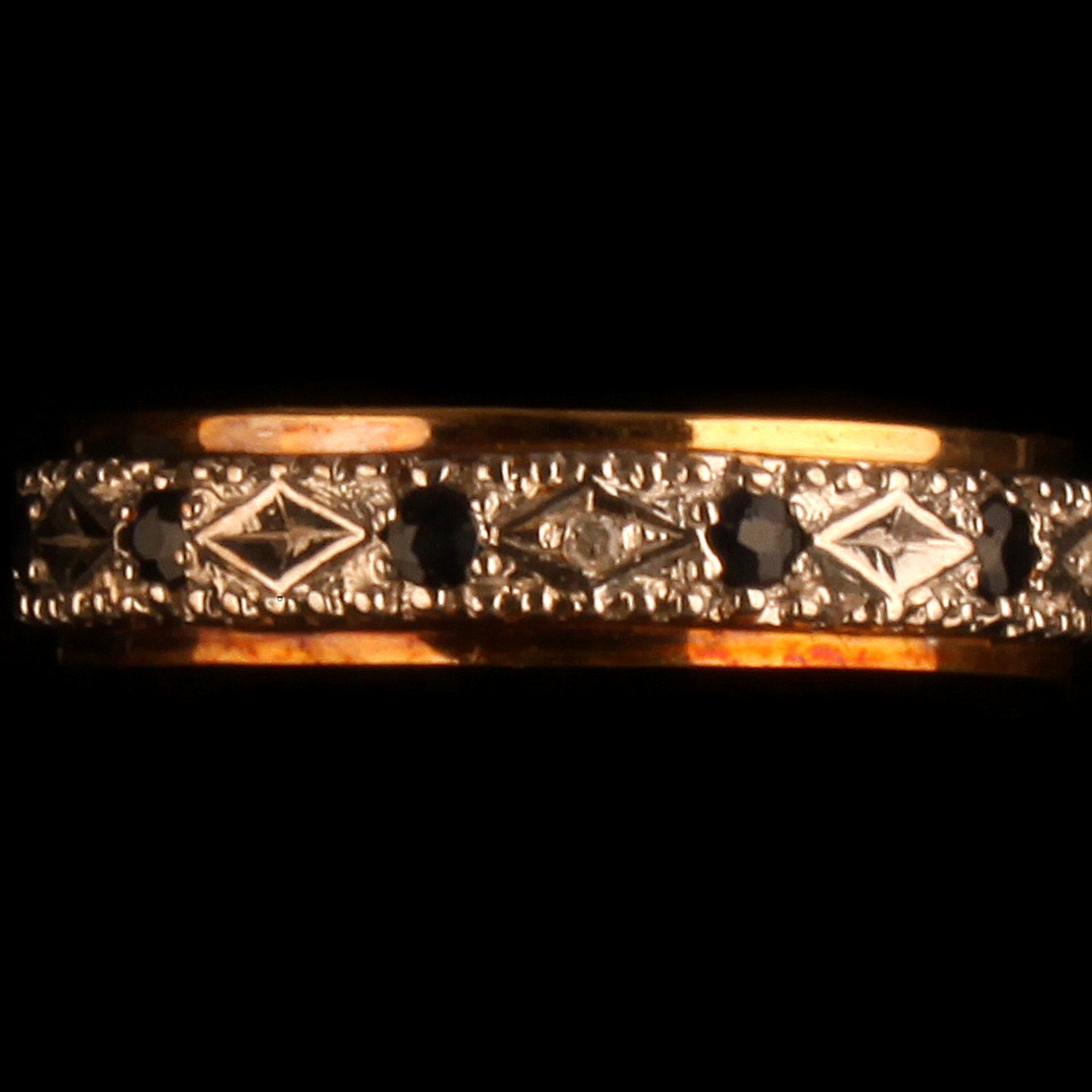 9ct GOLD SAPPHIRE & DIAMOND FULL ETERNITY RING - Image 2 of 4