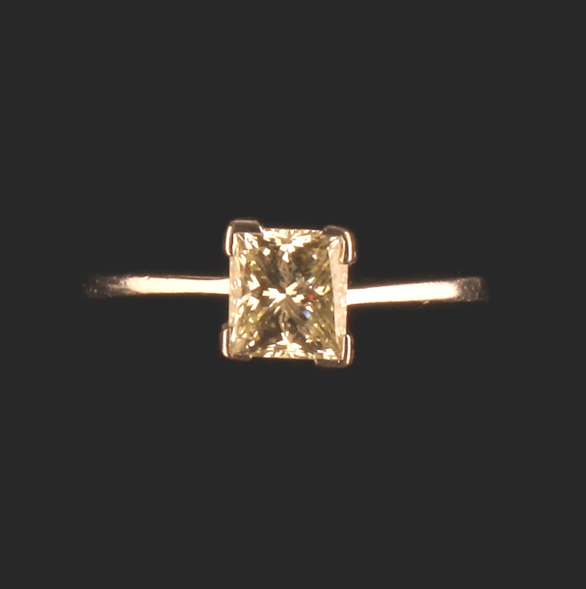 18ct GOLD PRINCESS CUT RING 0.60ct SI CLARITY - H COLOUR - Image 4 of 5