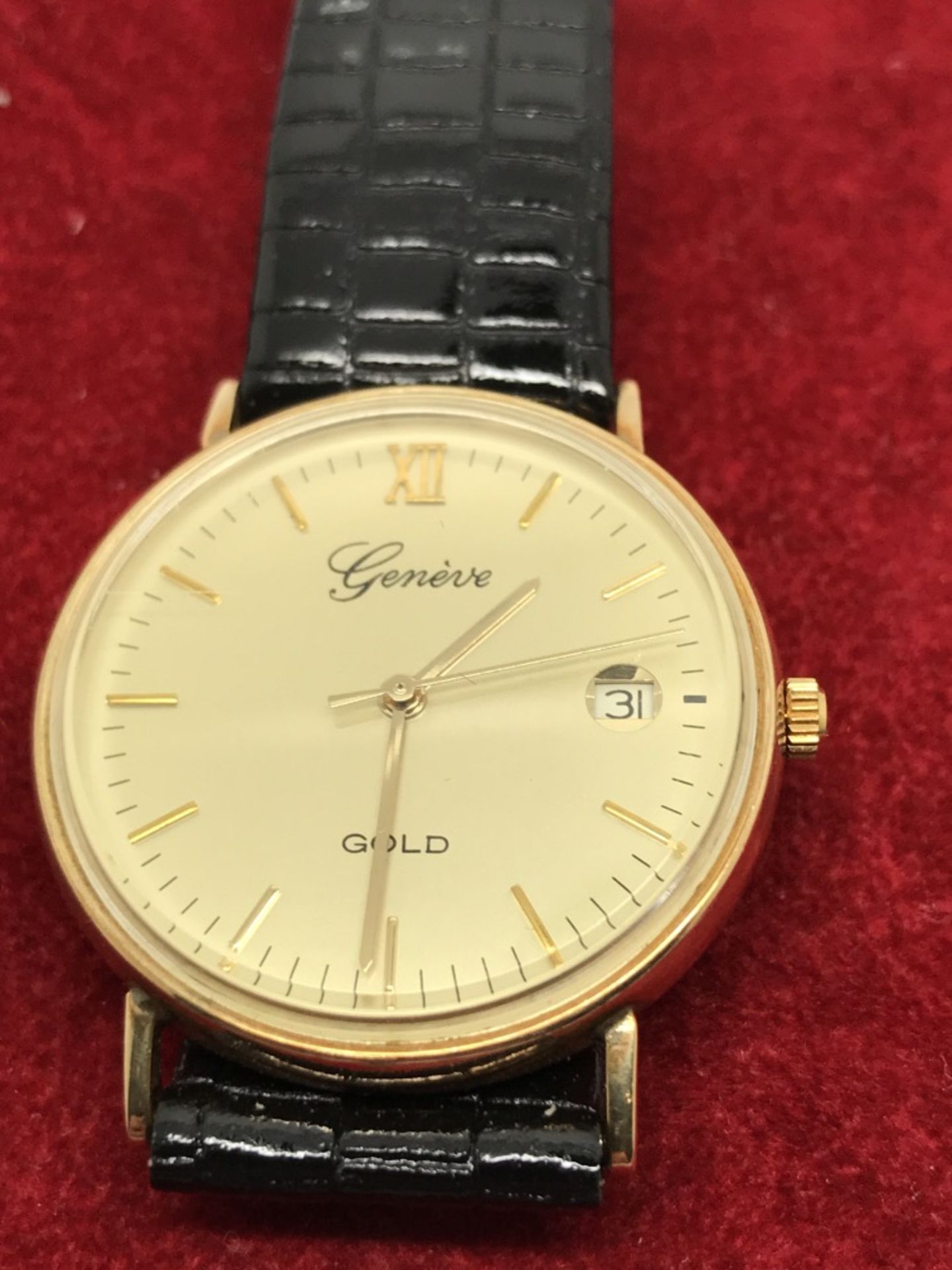 9ct GOLD GENEVE GENTS WATCH - Image 2 of 3