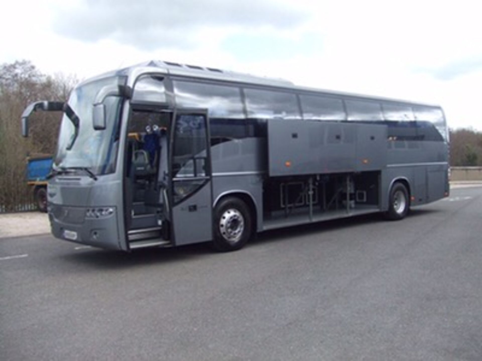 2010 Volvo 9700 BI2B 49/51 Seat Luxury Coach - Image 2 of 28