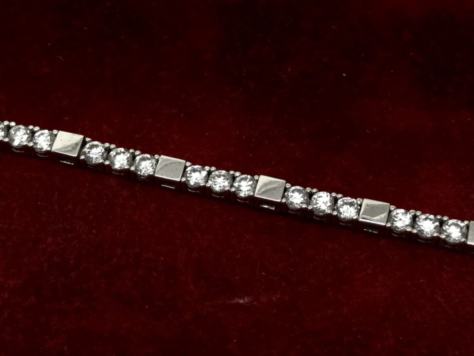 9ct WHITE GOLD CZ SET BRACELET - Image 2 of 2