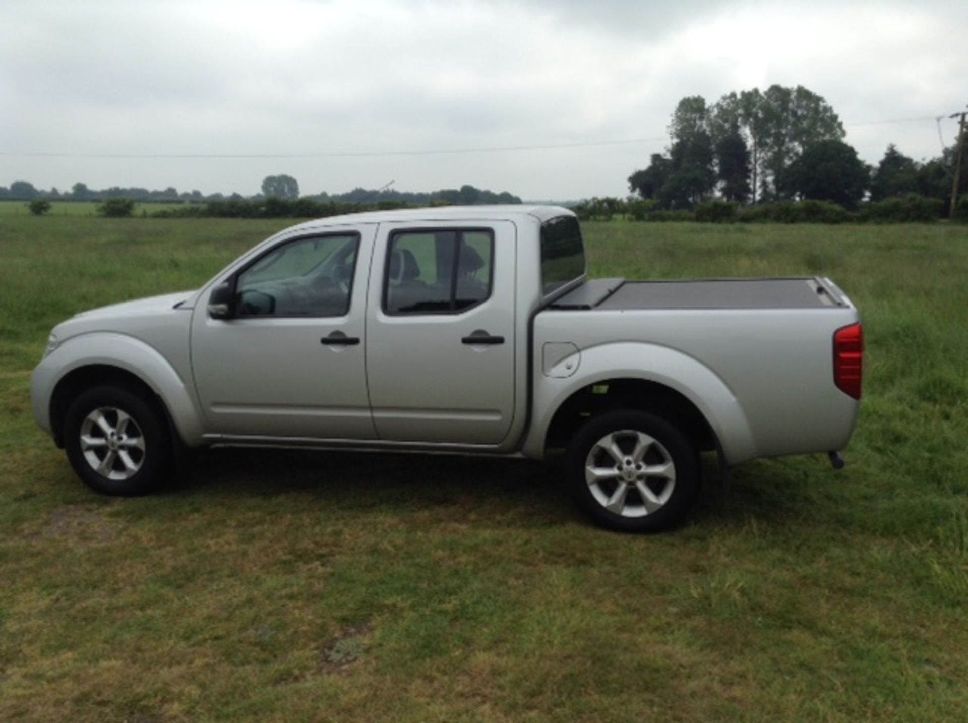 64 Reg Nissan Navara 2.5d truck 61k miles 4 stamps just been serviced a/c alloys - Image 5 of 12