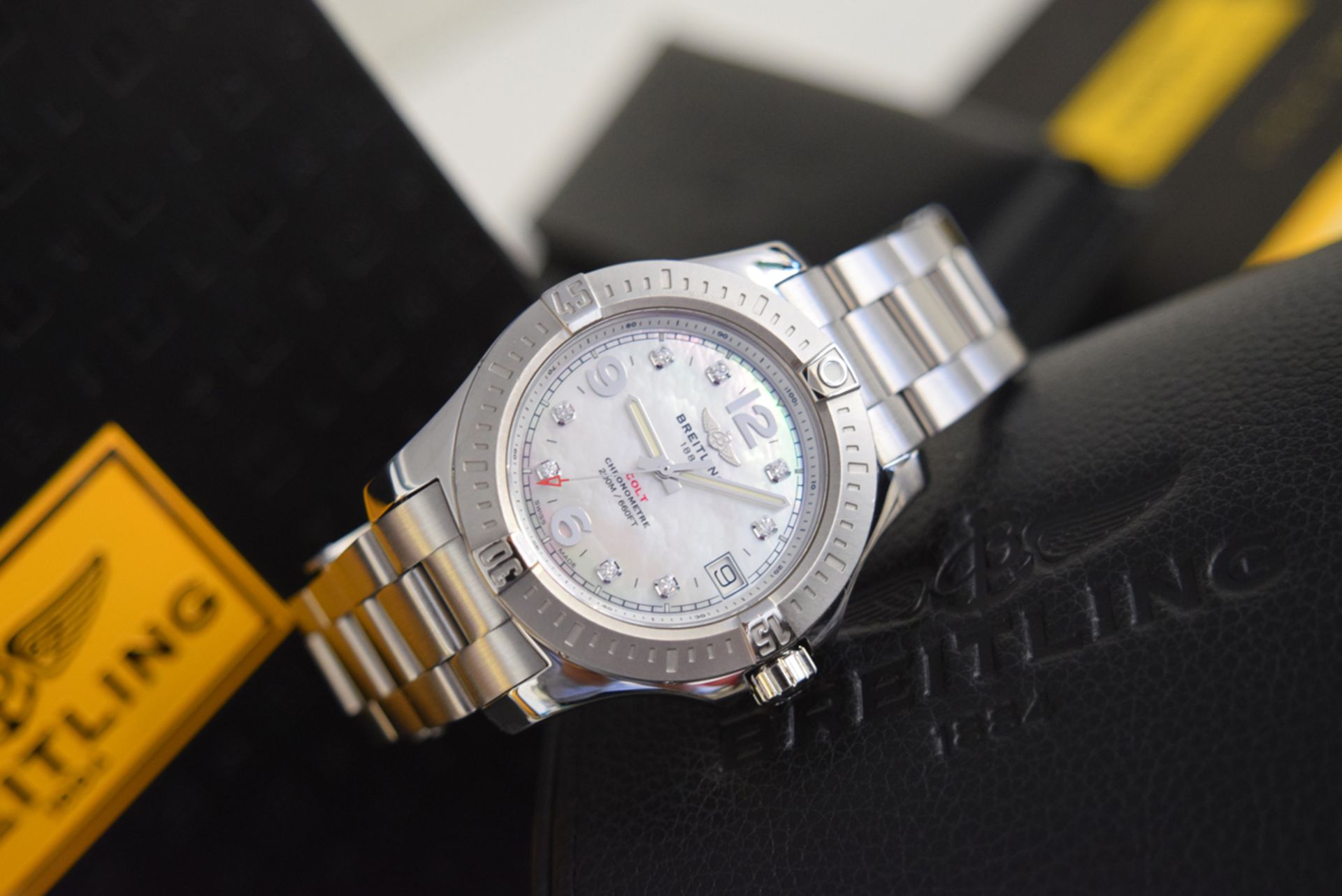 BREITLING COLT - STAINLESS STEEL - MOTHER of PEARL DIAMOND DIAL - Image 13 of 14