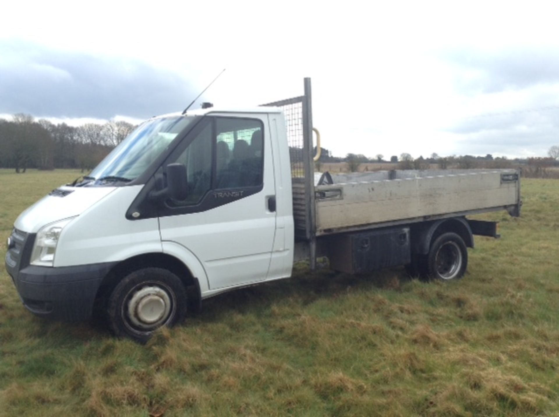 Transit tipper 2013 alloy body service history mot April 2019 - Image 2 of 13