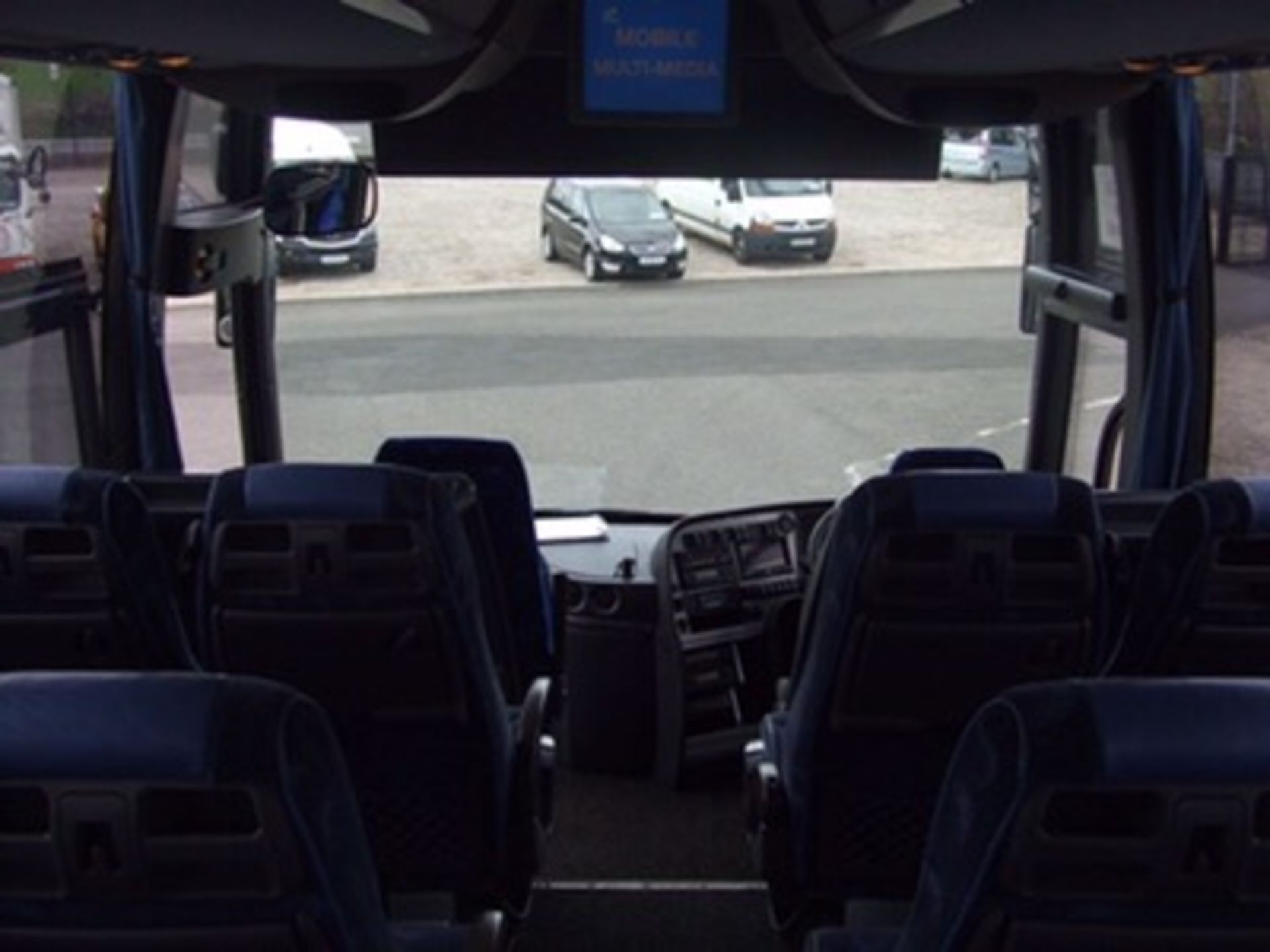 2010 Volvo 9700 BI2B 49/51 Seat Luxury Coach - Image 21 of 28