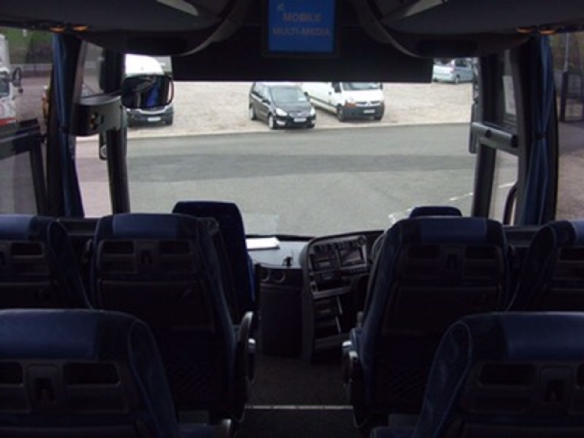 2010 Volvo 9700 BI2B 49/51 Seat Luxury Coach - Image 19 of 28