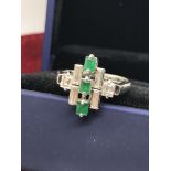 ART DECO EMERALD & DIAMOND RING - WHITE METAL TESTED AS WHITE GOLD