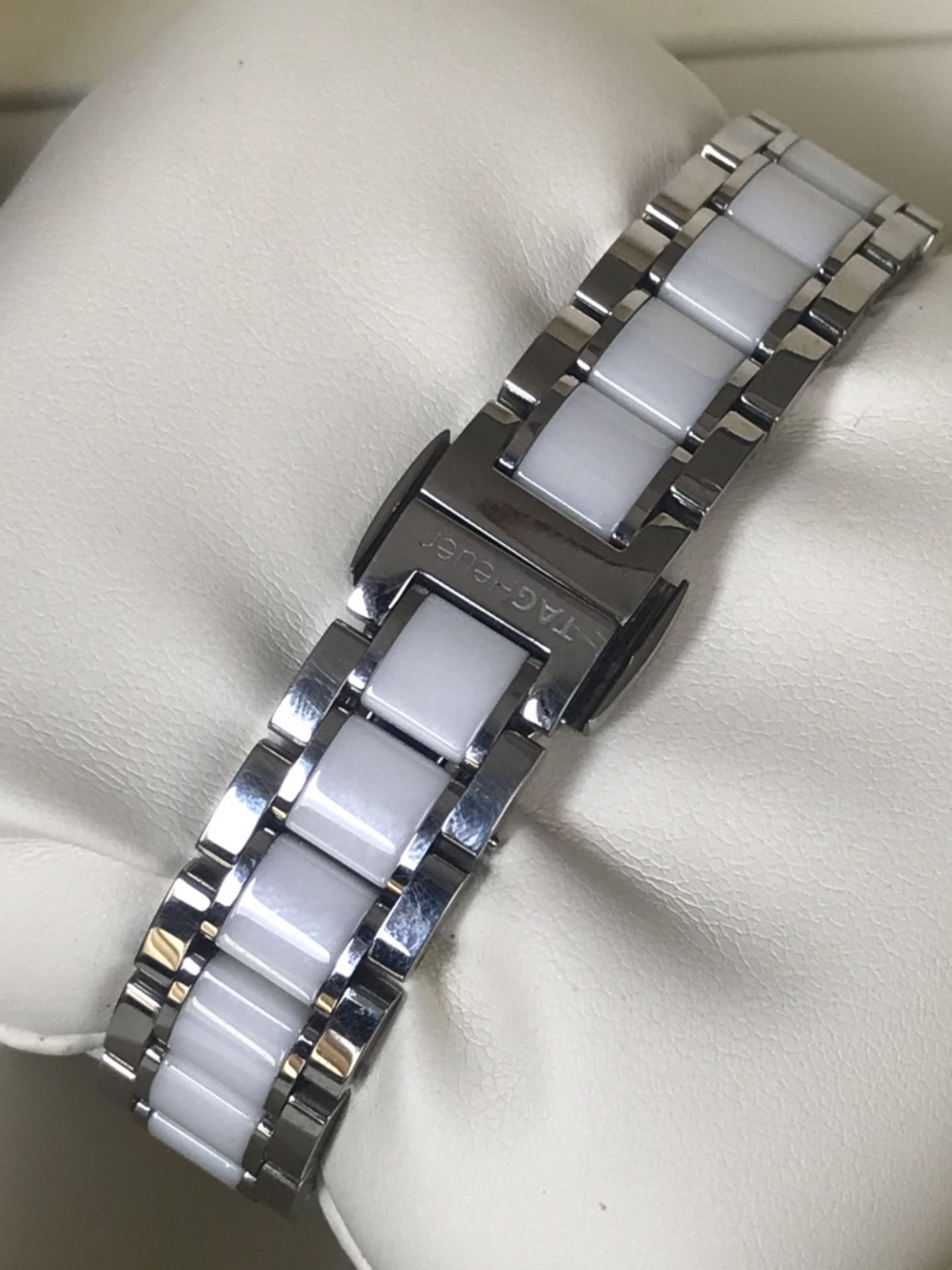 LADIES TAG HEUER WATCH - Image 4 of 5